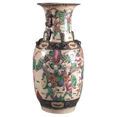 Chinesische Nanjing-Porzellanvase aus dem XIX. Jahrhundert