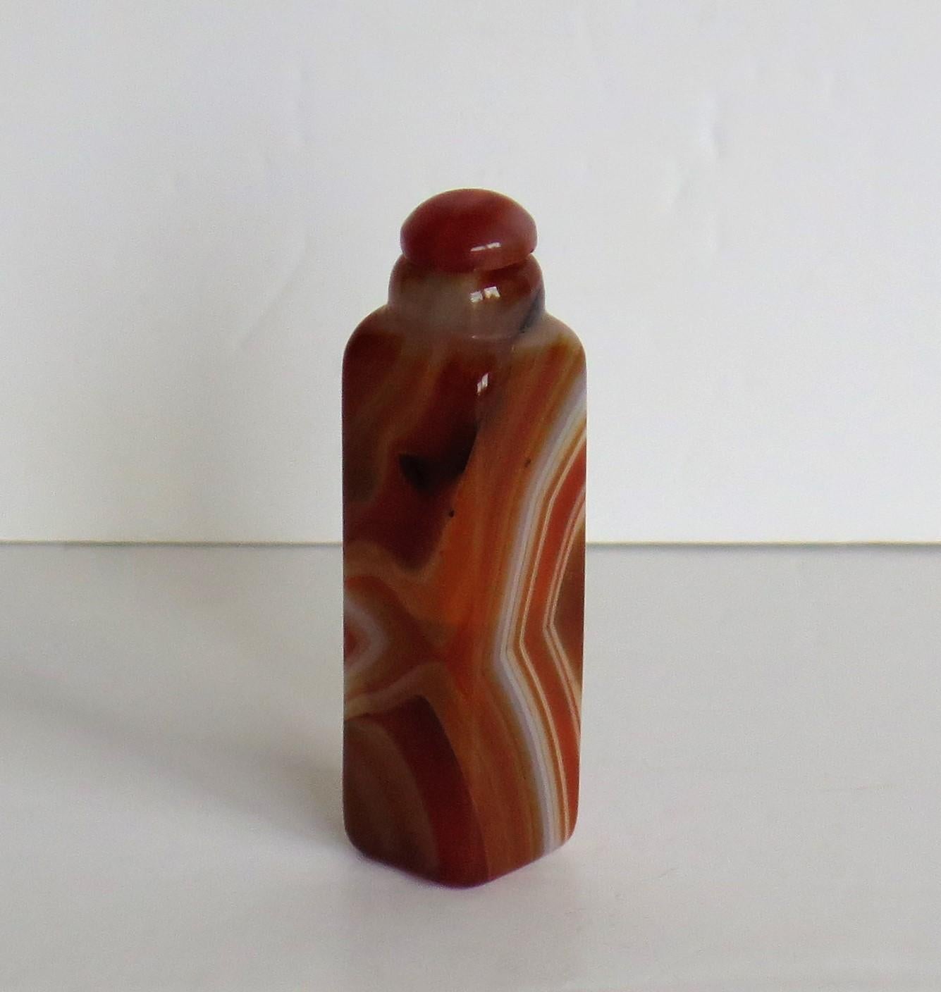 Hand-Carved Chinese Natural Agate Stone Snuff Bottle Beautiful Striking Colors, circa 1930