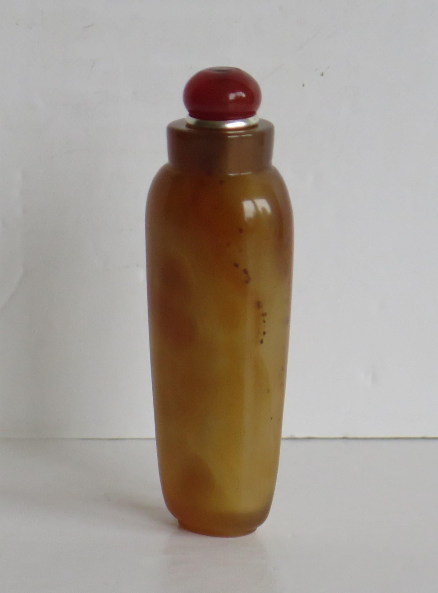 Chinesische Schnupftabakflasche aus natürlichem Achatstein, handgeschnitzt mit Löffelplatte, um 1940 im Angebot 5