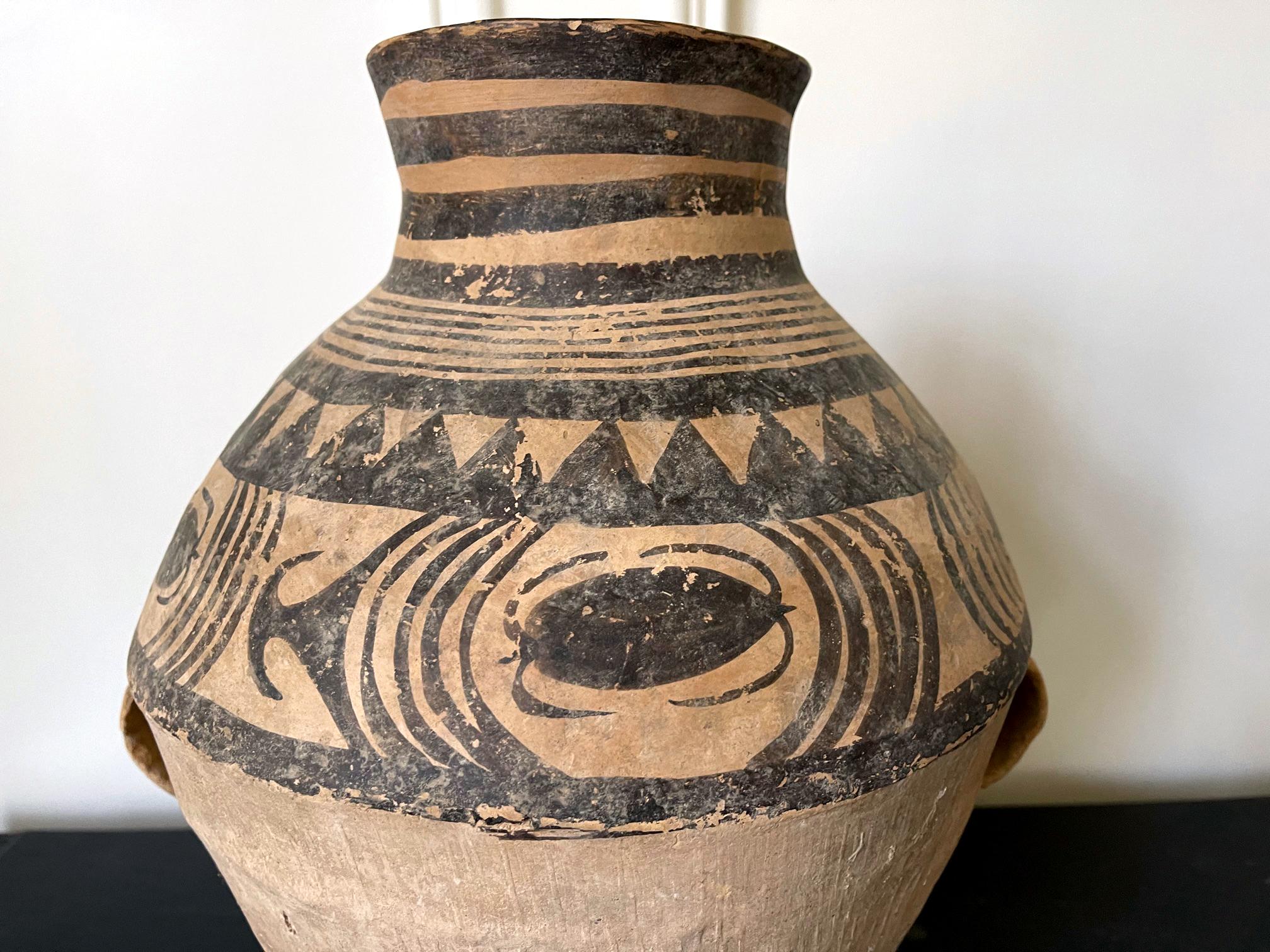 Pot en poterie peinte néo-lithique chinoise 2