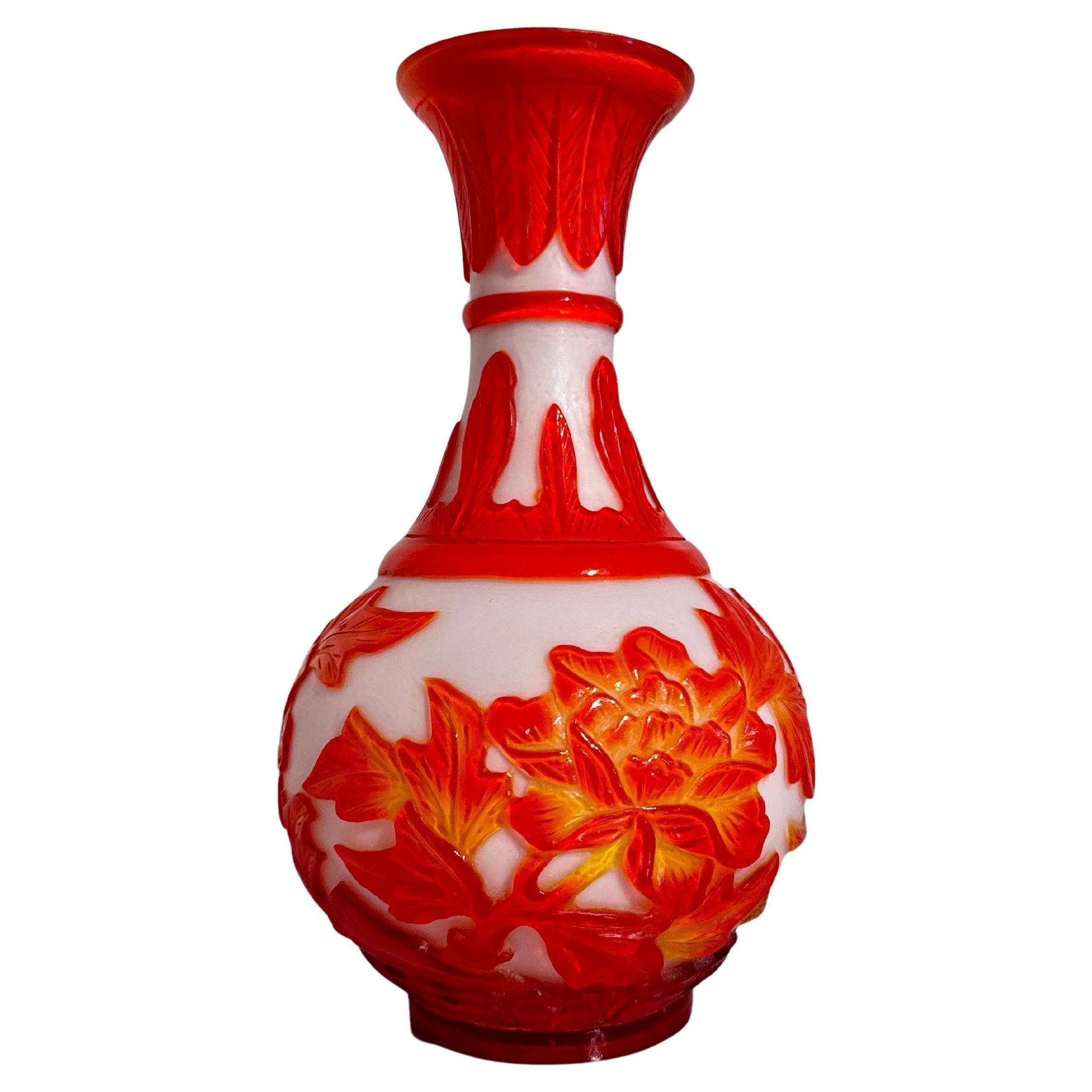 Vaso di vetro di Pechino arancione neon, anni '60, Cina