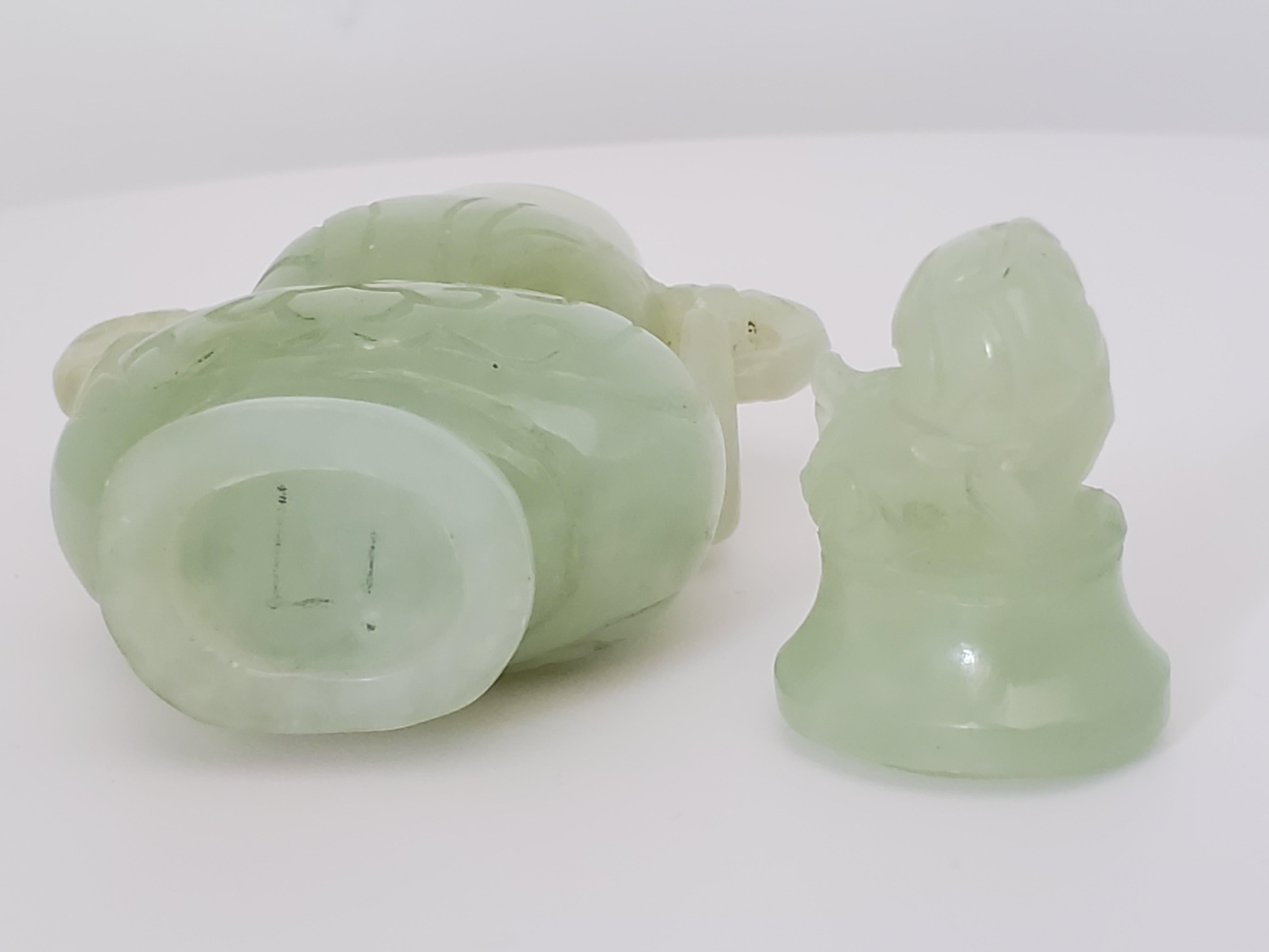 Chinese Nephrite Jade Archaistic Covered Vase, Qing Dynasty For Sale 4