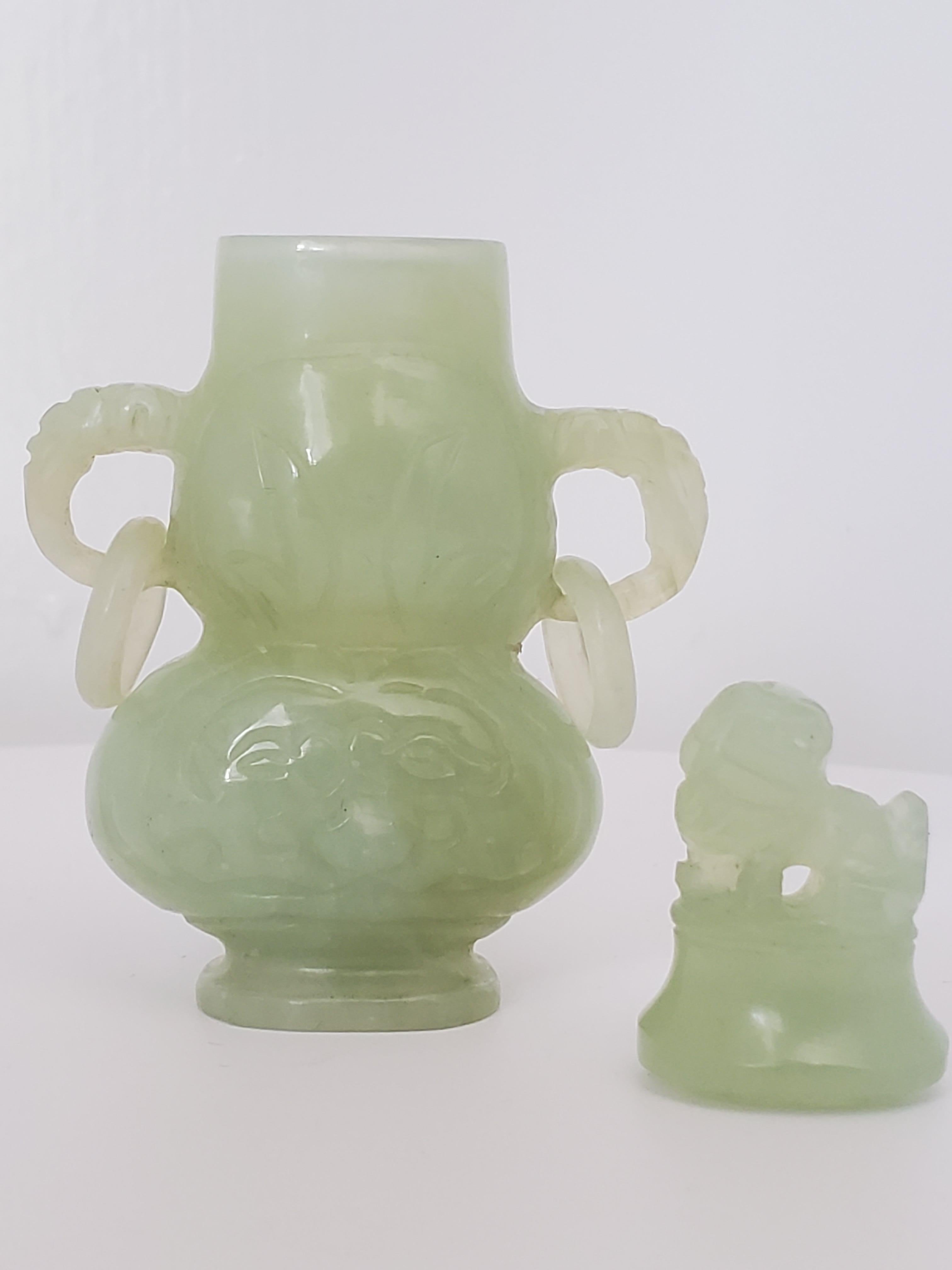 Chinese Nephrite Jade Archaistic Covered Vase, Qing Dynasty For Sale 2