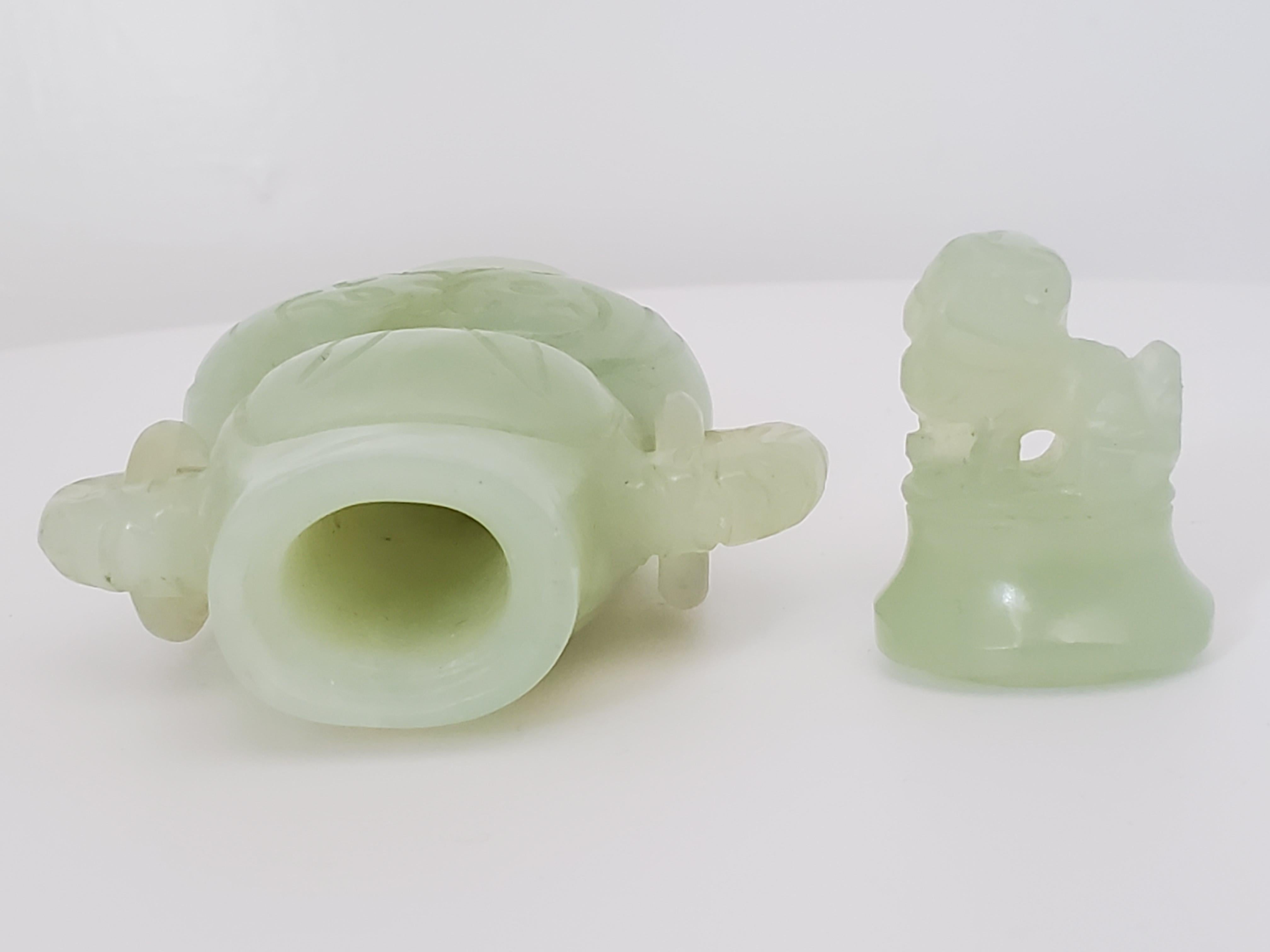Chinese Nephrite Jade Archaistic Covered Vase, Qing Dynasty For Sale 3