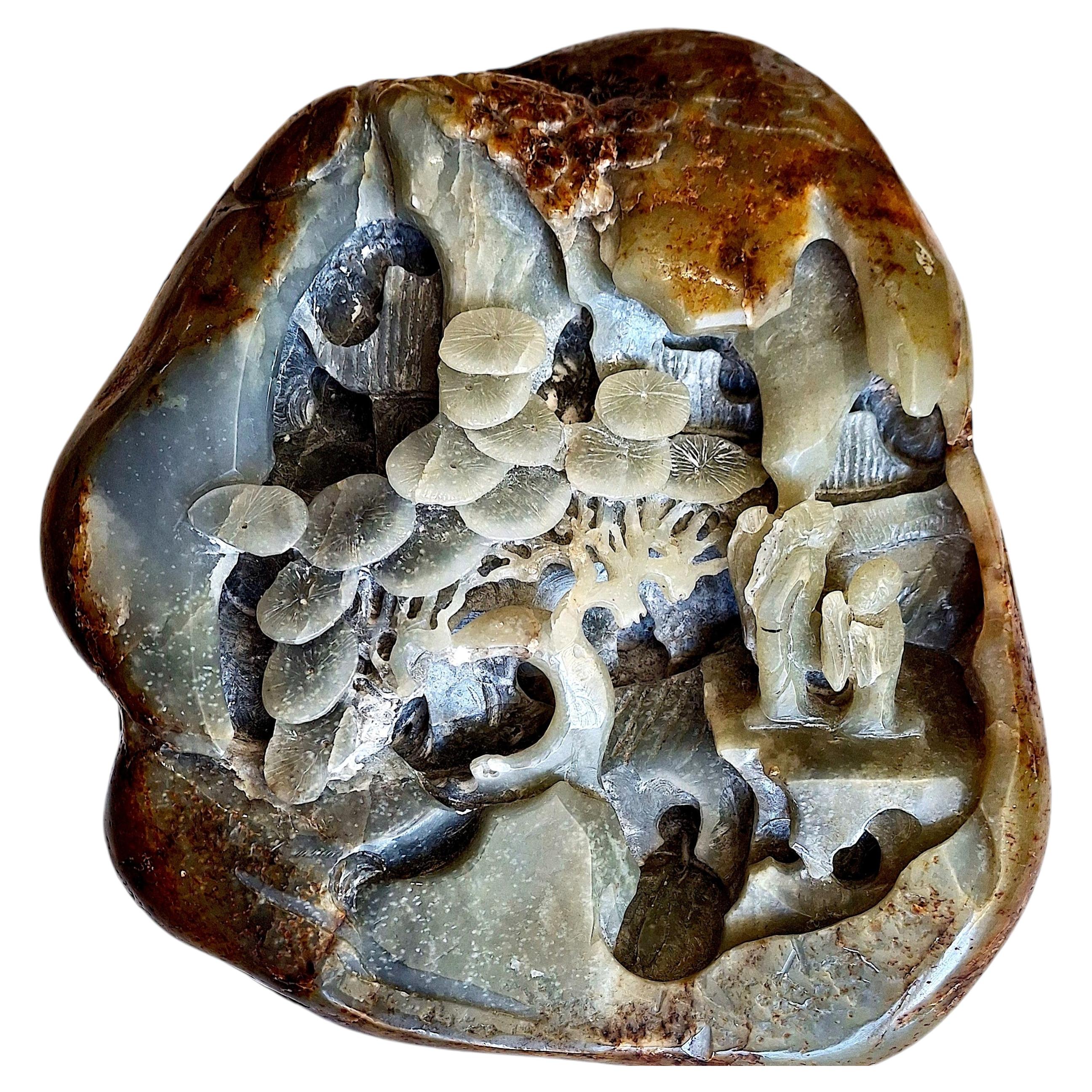 Scultura "Boulder" in giada nefrite cinese in vendita