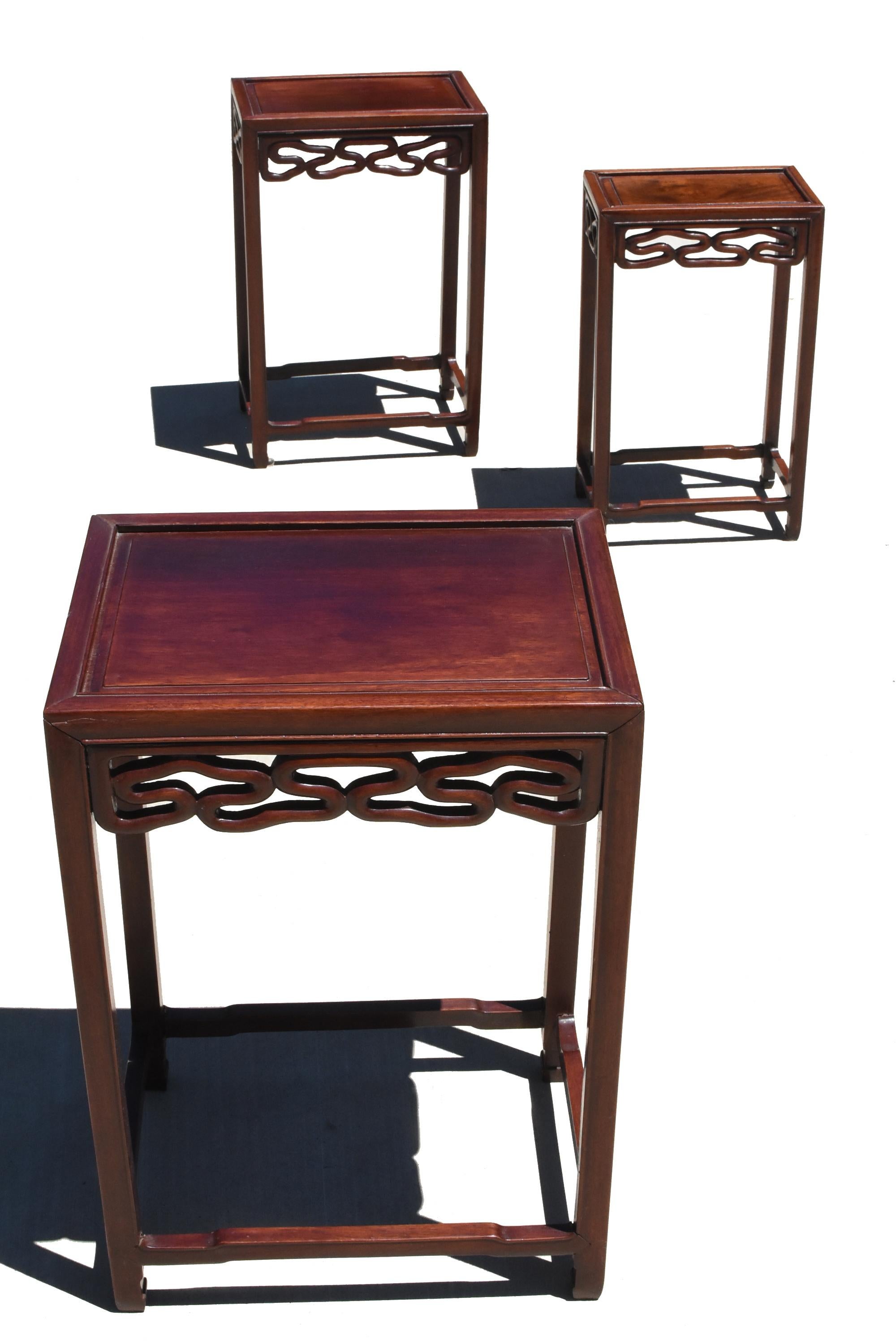 Chinese Nesting Tables Set of 4 Ming Hua Li Wood For Sale 4