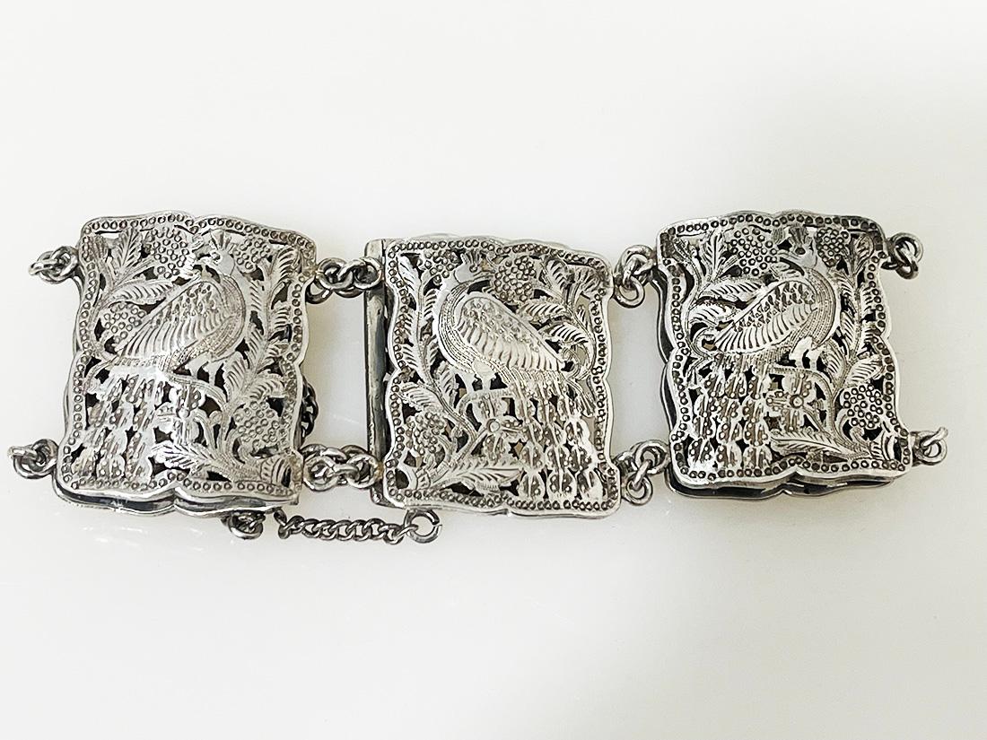 20th Century Chinese Nyonya Peranakan set of belt with buckle and bracelet, ca 1900 For Sale