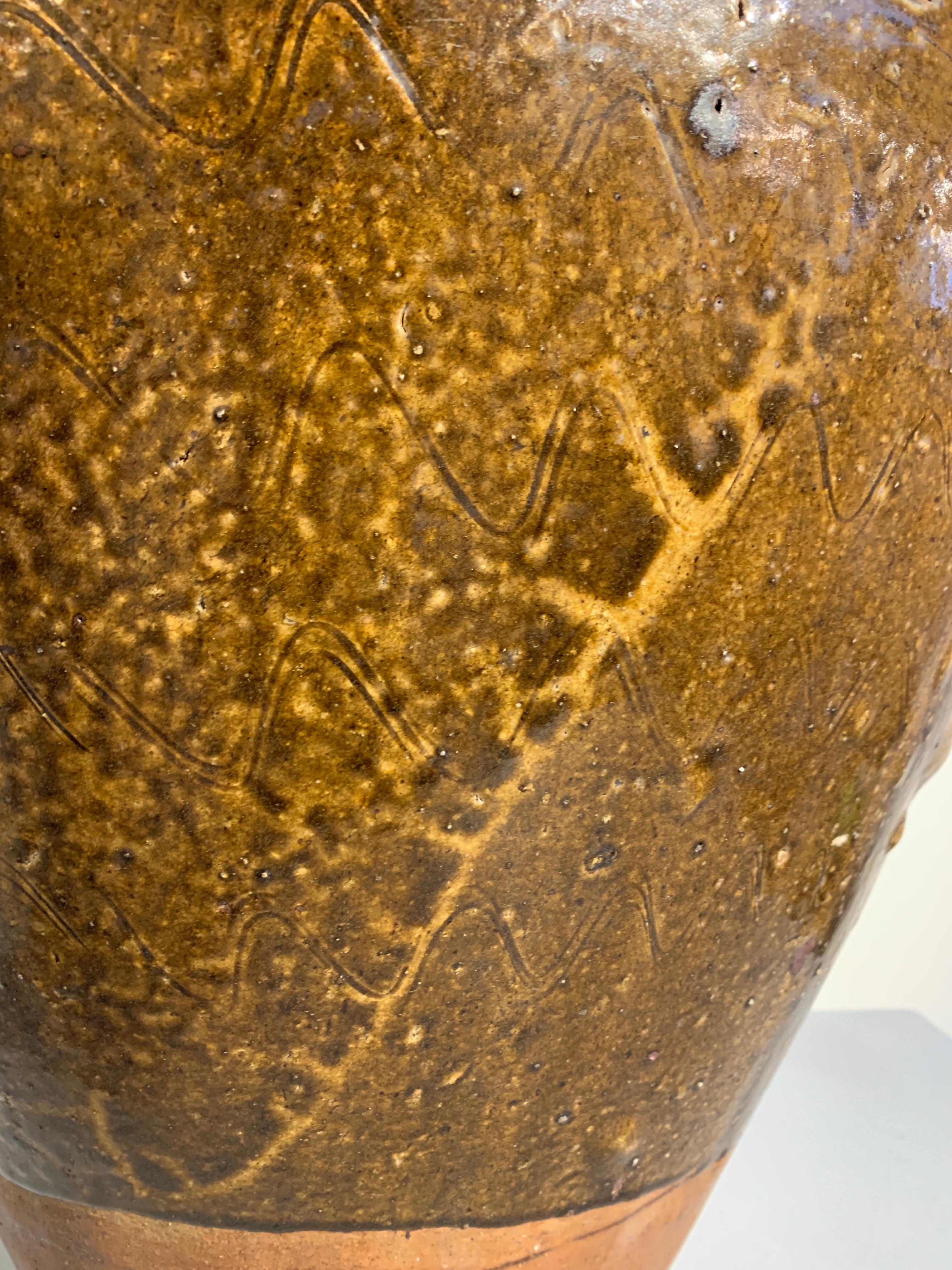 Vaso Martaban cinese smaltato marrone ocra, dinastia Ming, XV-XVI secolo in vendita 1