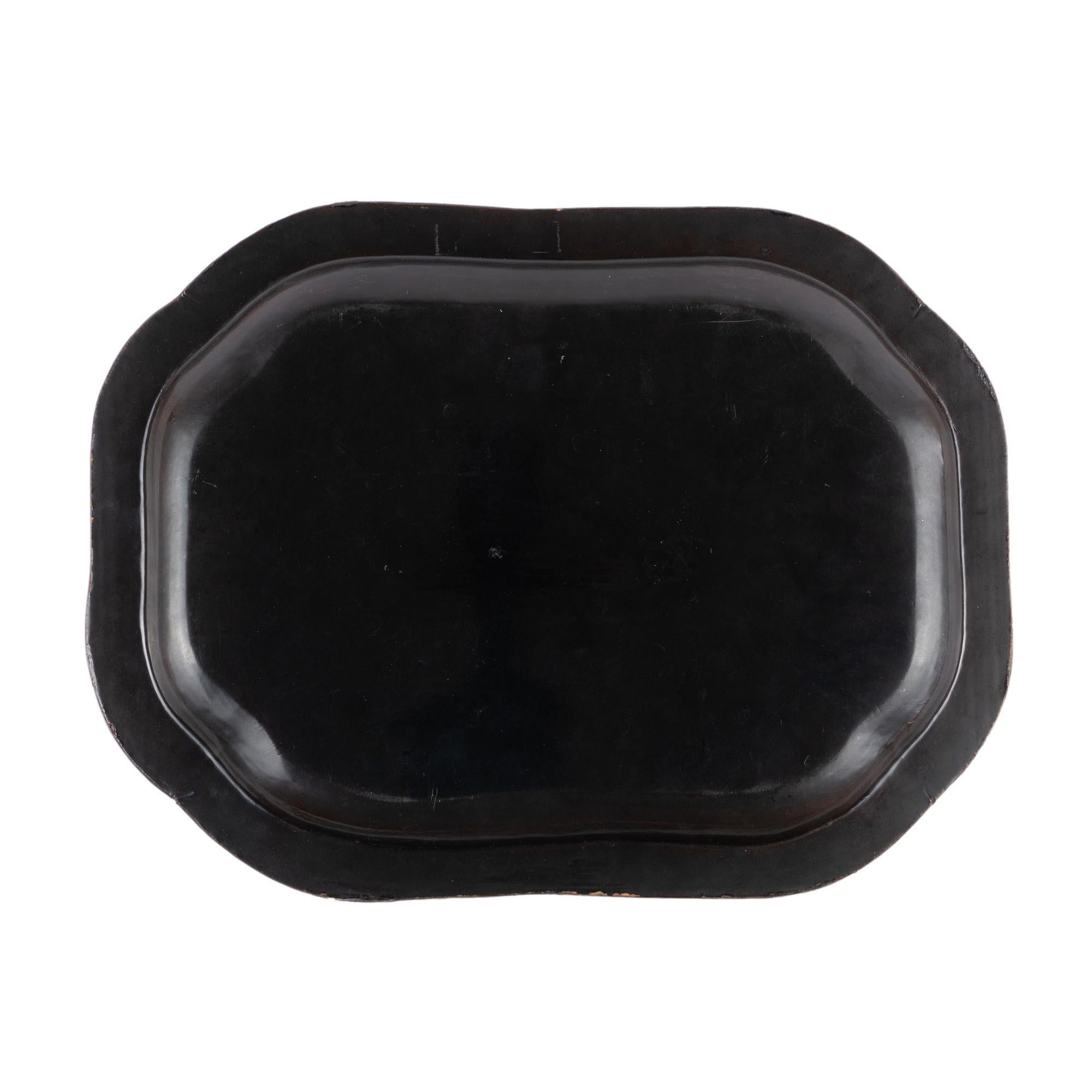 Wood Chinese octagonal gilt lacquer tray, circa 1825 For Sale