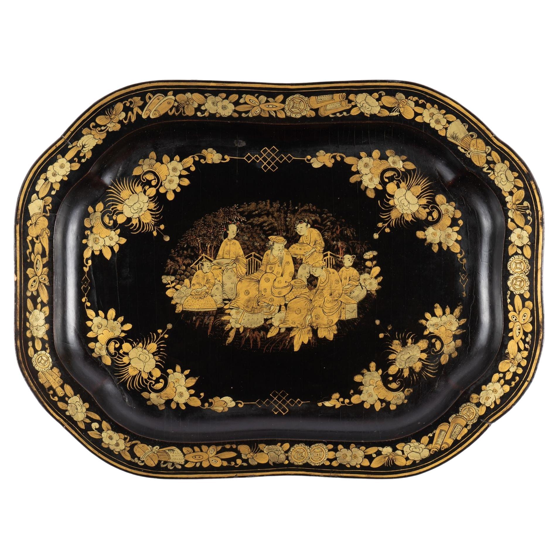 Chinesisches achteckiges Tablett aus vergoldetem Lack, um 1825