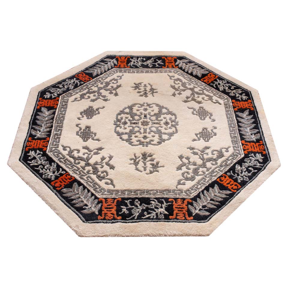 Octagon Rugs - 418 For Sale on 1stDibs