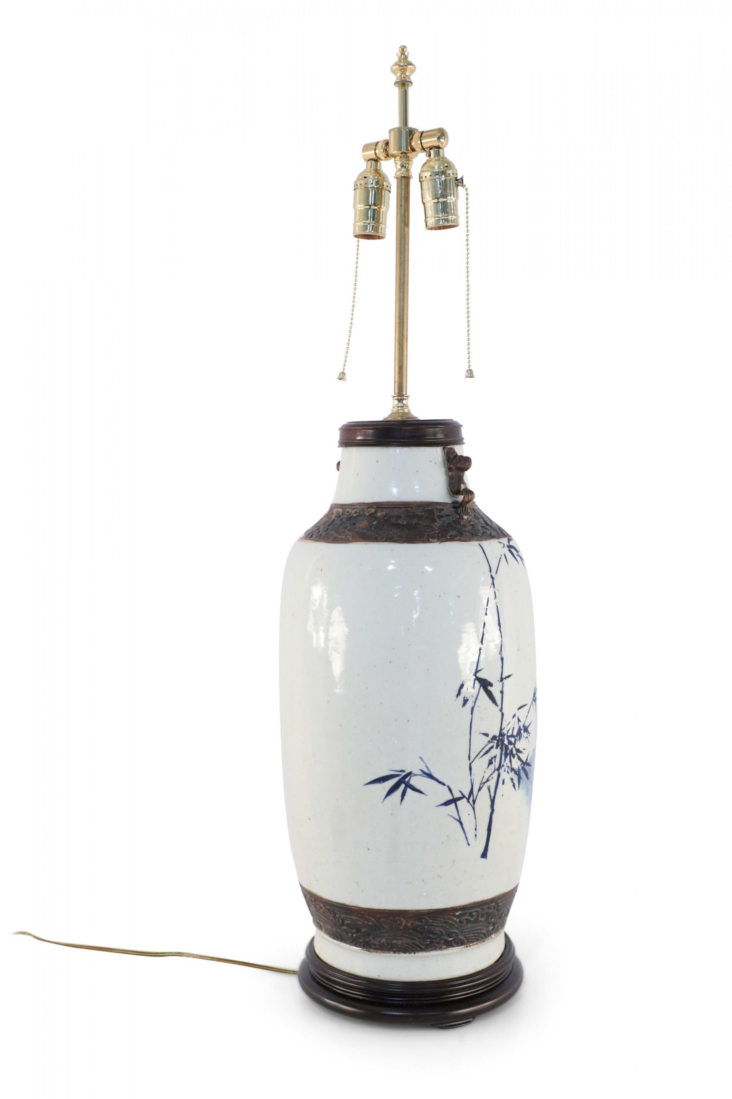 19th Century Chinese Off-White and Blue Figurative Scene Stoneware Table Lamp For Sale