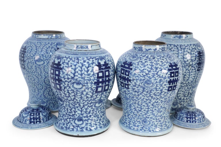 20th Century Chinese Off-White and Light Blue Vine Pattern Lidded Porcelain Ginger Jars For Sale
