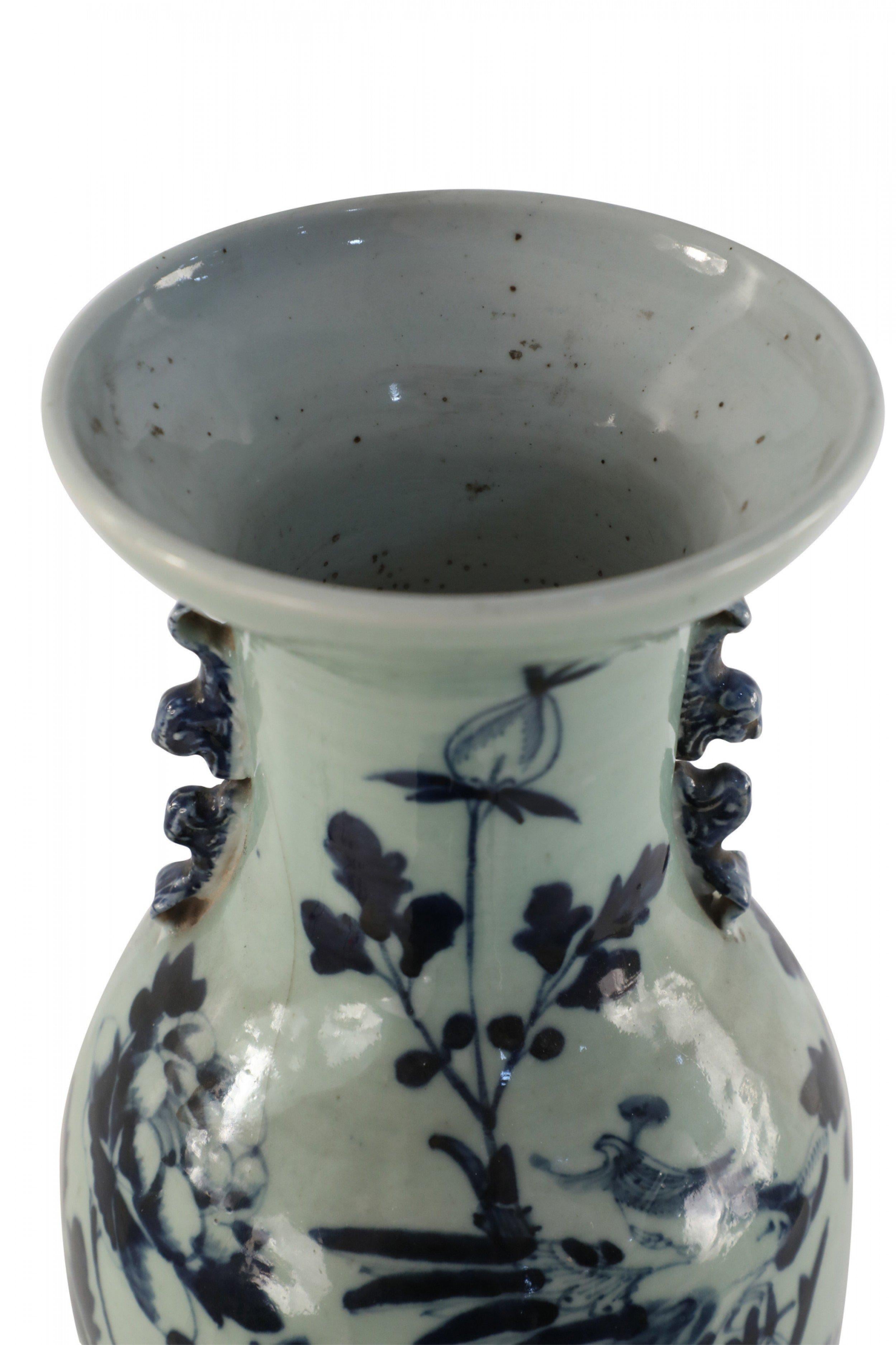 Chinese Off-White and Navy Blue Bird Motif Porcelain Urn For Sale 1