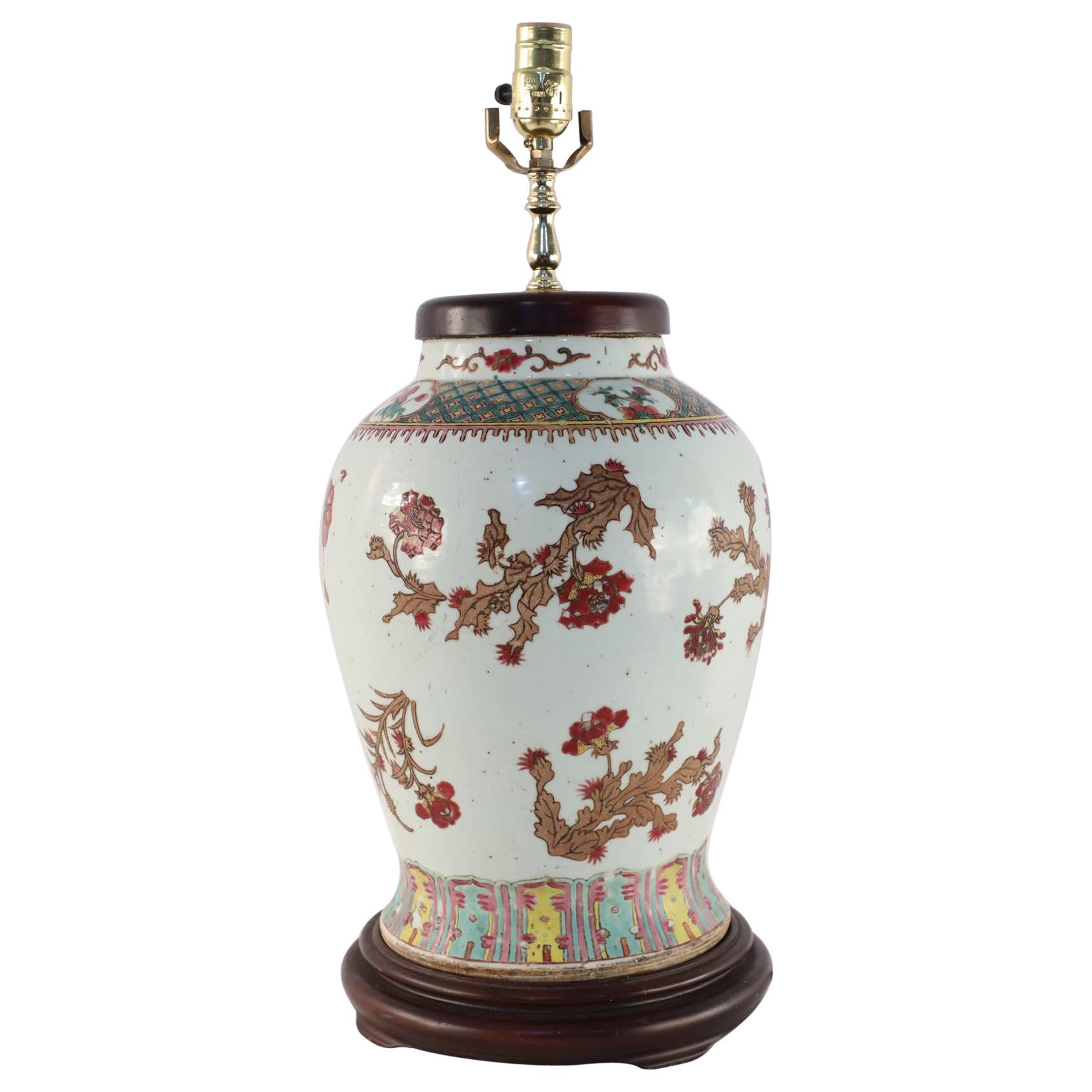 Chinese Off-White Foliage Motif Table Lamp