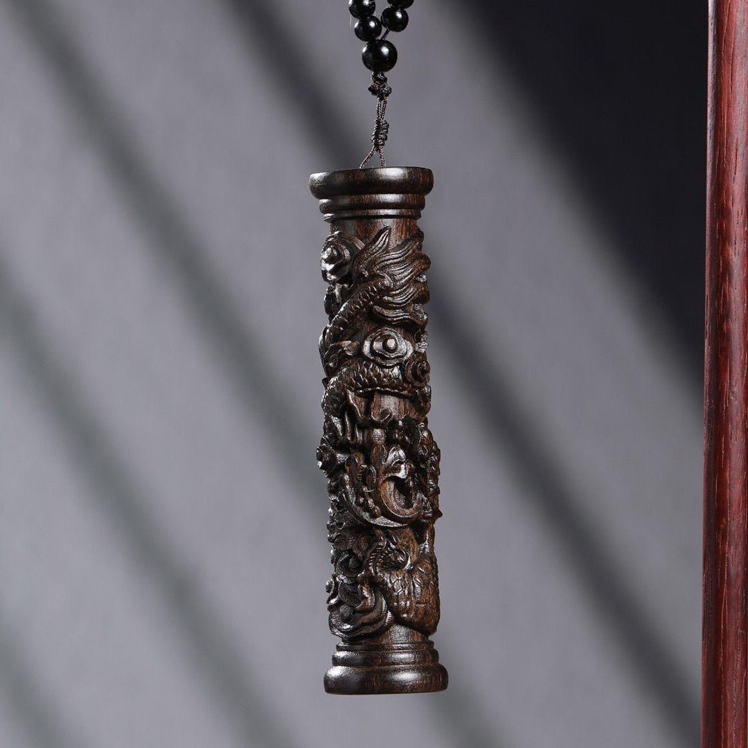 Chinese Old Agarwood Carving Dragon Pillar Pendant In Fair Condition For Sale In 景德镇市, CN