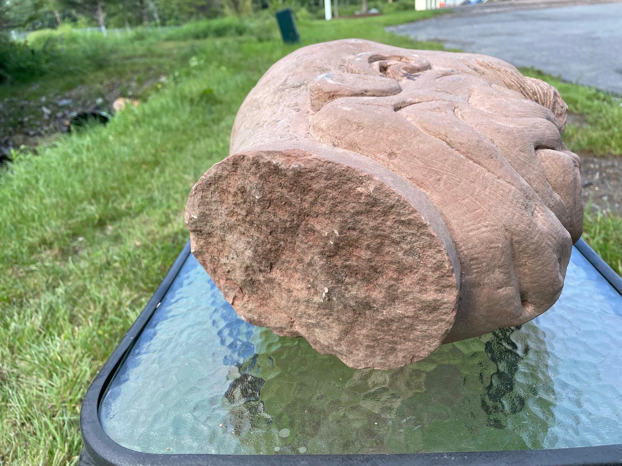 Scultura fantastica cinese antica con volto contorto in vendita 7