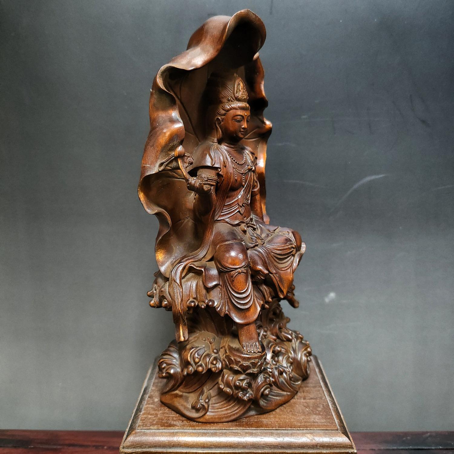 XIXe siècle Statue de Bouddha du Lotus assis sur bois ancien chinois en vente
