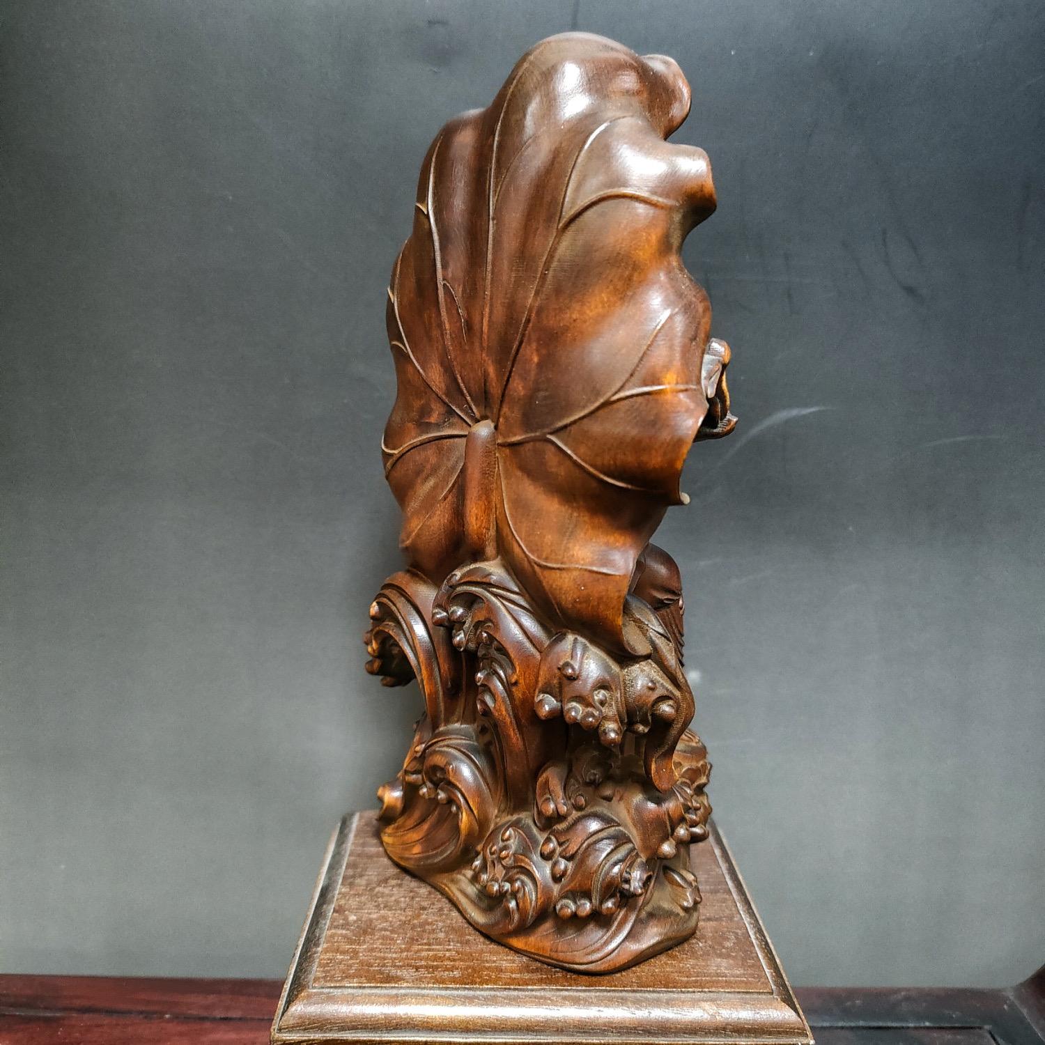 Buis Statue de Bouddha du Lotus assis sur bois ancien chinois en vente
