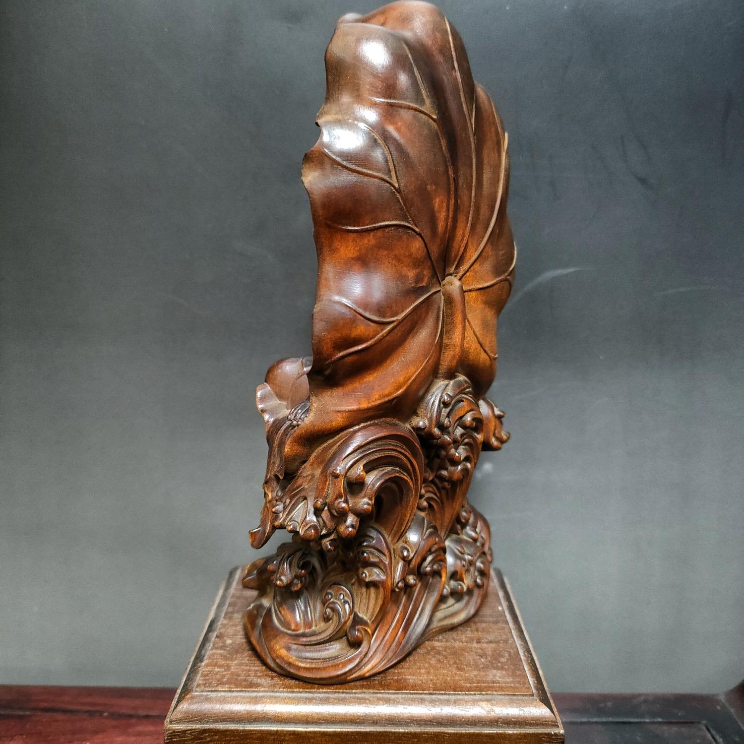 Statue de Bouddha du Lotus assis sur bois ancien chinois en vente 1