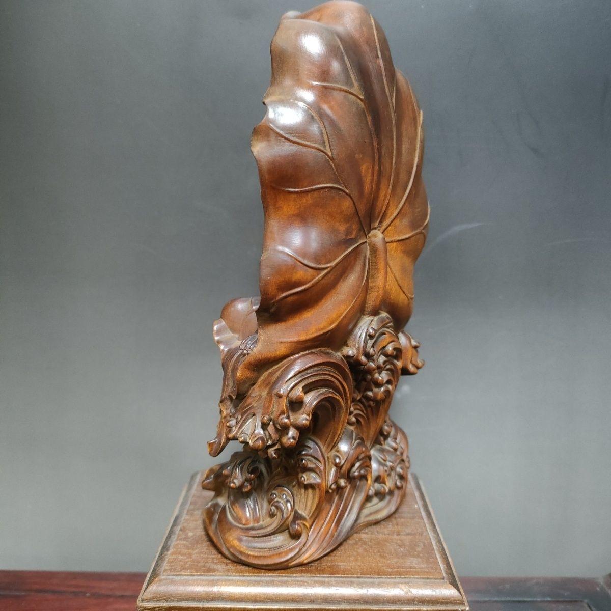 Chinesische Buddha-Statue aus altem Holz auf Lotus-Buddha-Statue im Angebot 3