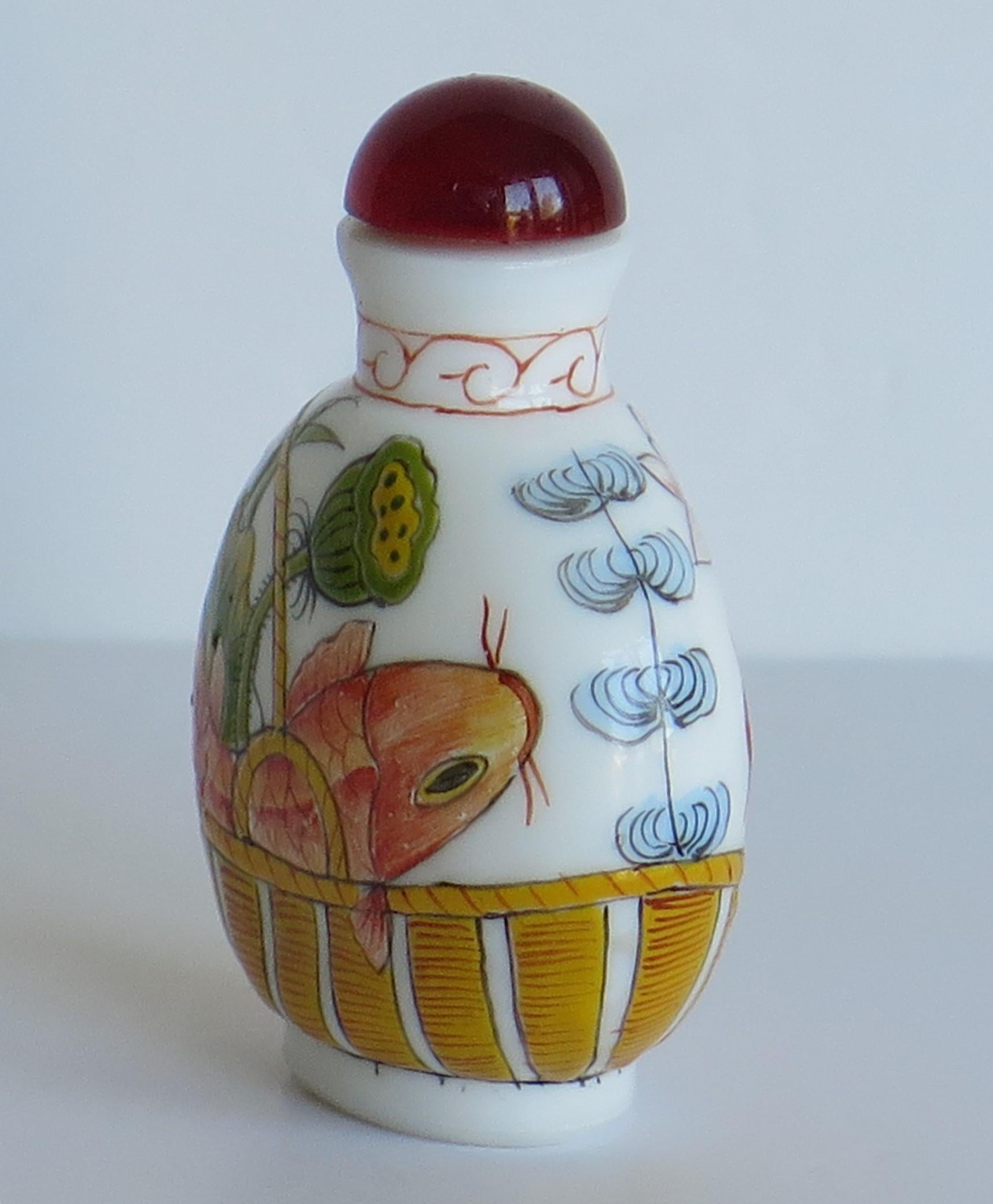 Chinese Opaque Glass Snuff Bottle Hand Enamelled 3-Character Base Mark 2