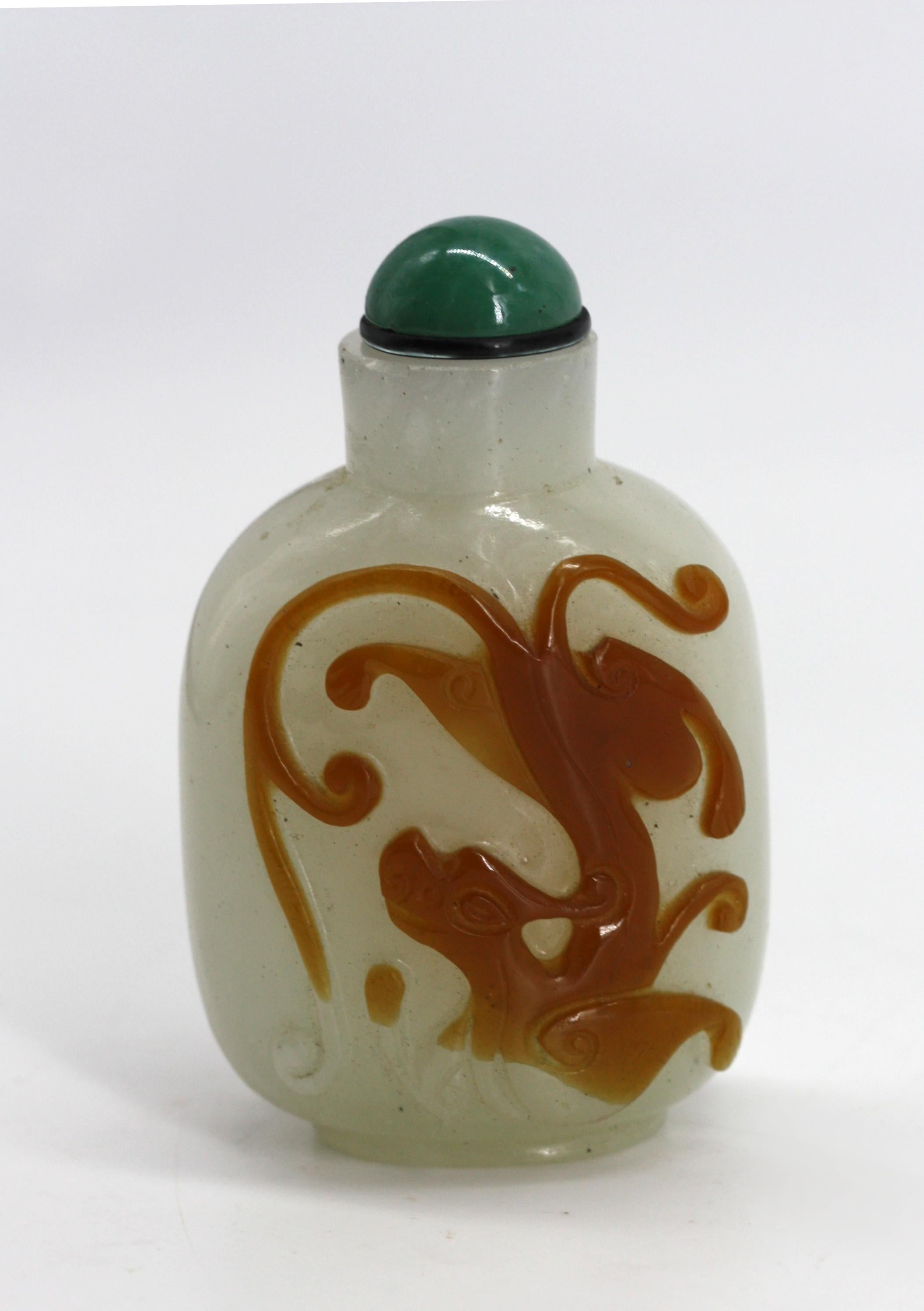 Bouteille à priser de Masterly en verre de Pékin superposé chinois en vente 2