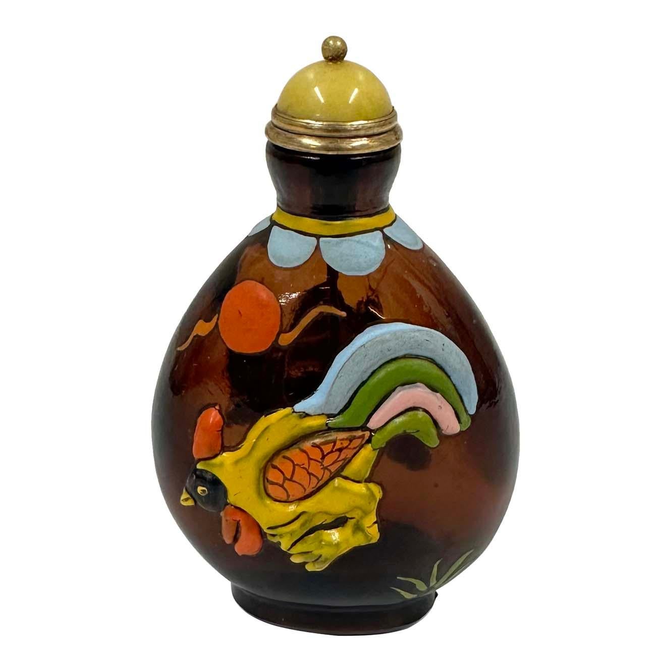 Hand-Crafted Chinese Overlaid Peking Glass Snuff Bottle with Scoop For Sale