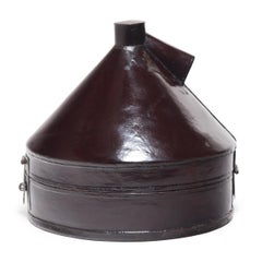 Chinesische Oxblood-Lack-Sommerhutbox:: um 1850