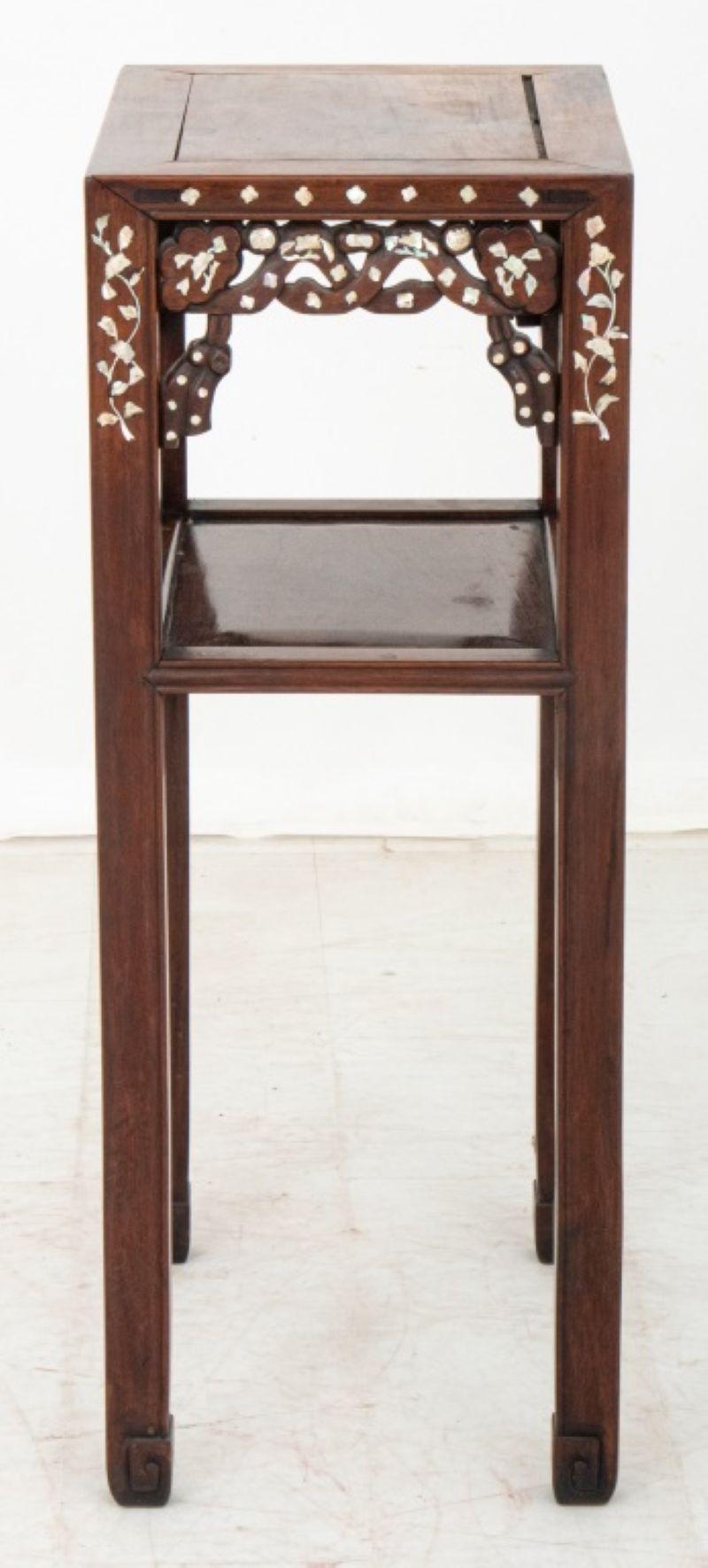 Chinese Padauk Mother-of-Pearl Inlaid Side Table For Sale 2