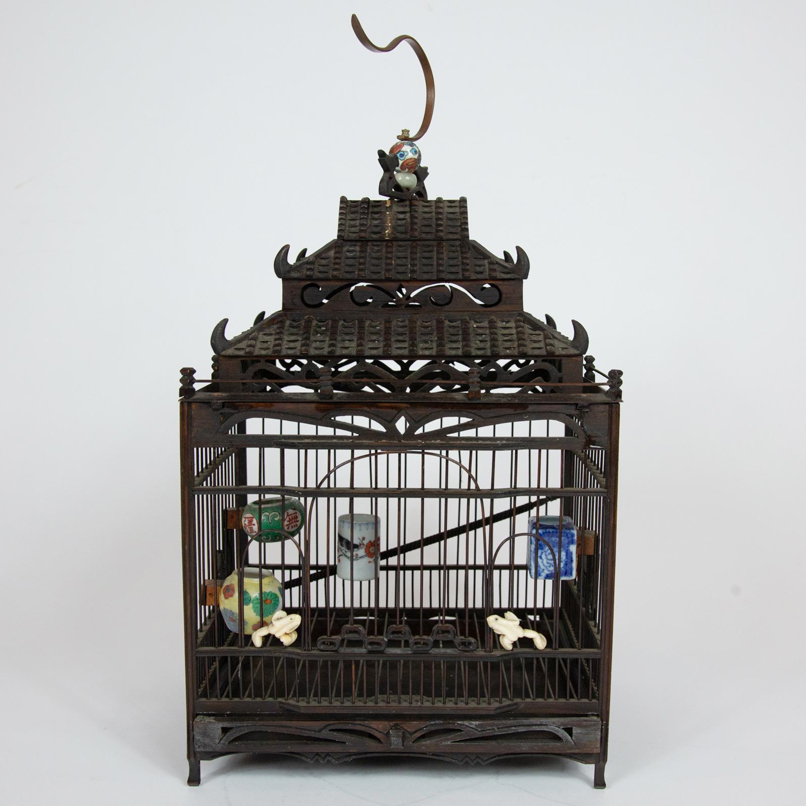Chinese Pagoda Form Birdcage In Good Condition In New York, NY