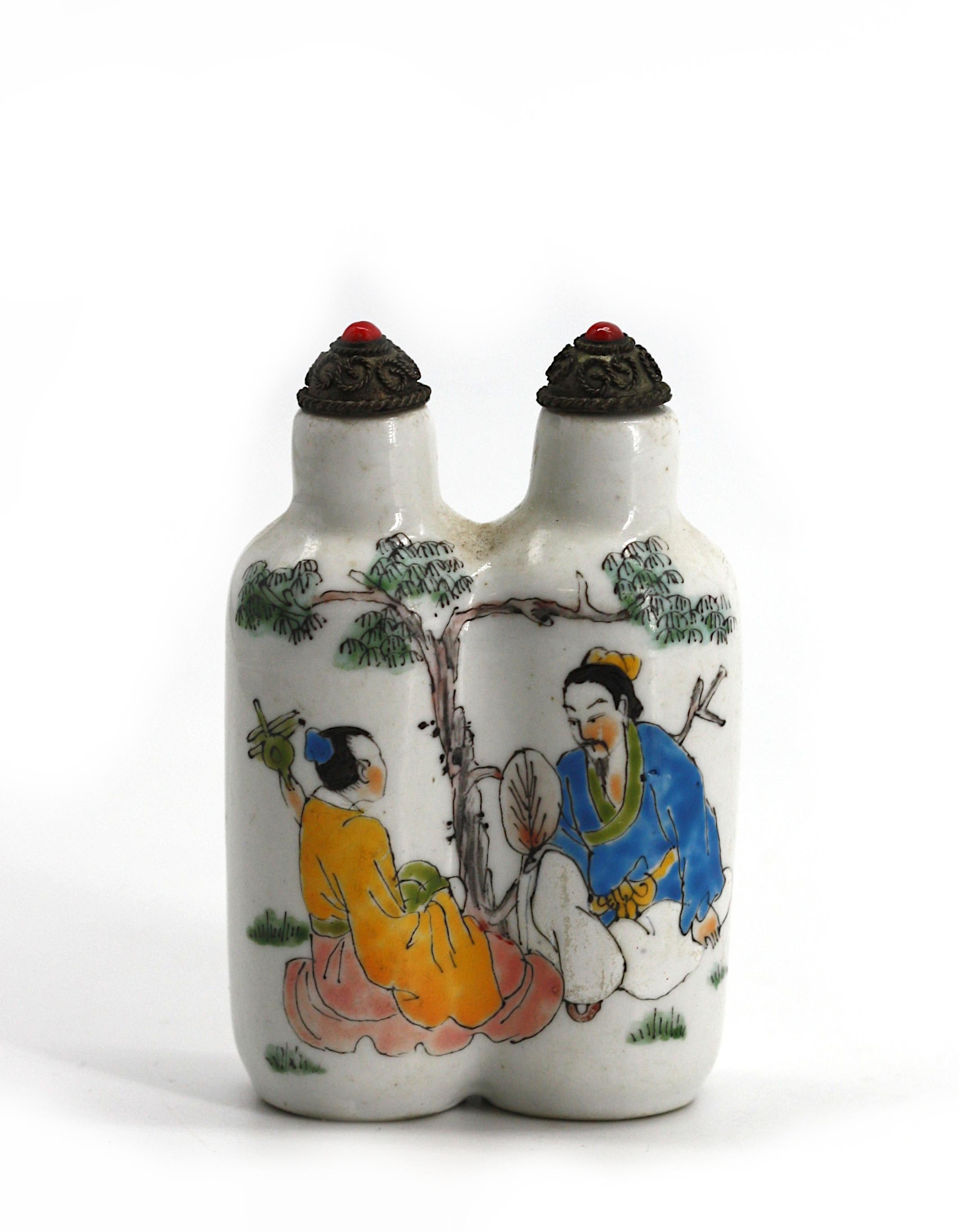 
Chinese Painted Double-Form Porcelain Snuff Bottle
Each cylindrical and conjoined decorated with figures, with brass caps and spoons.
Height 3 in.
Condition Report
Good condition.