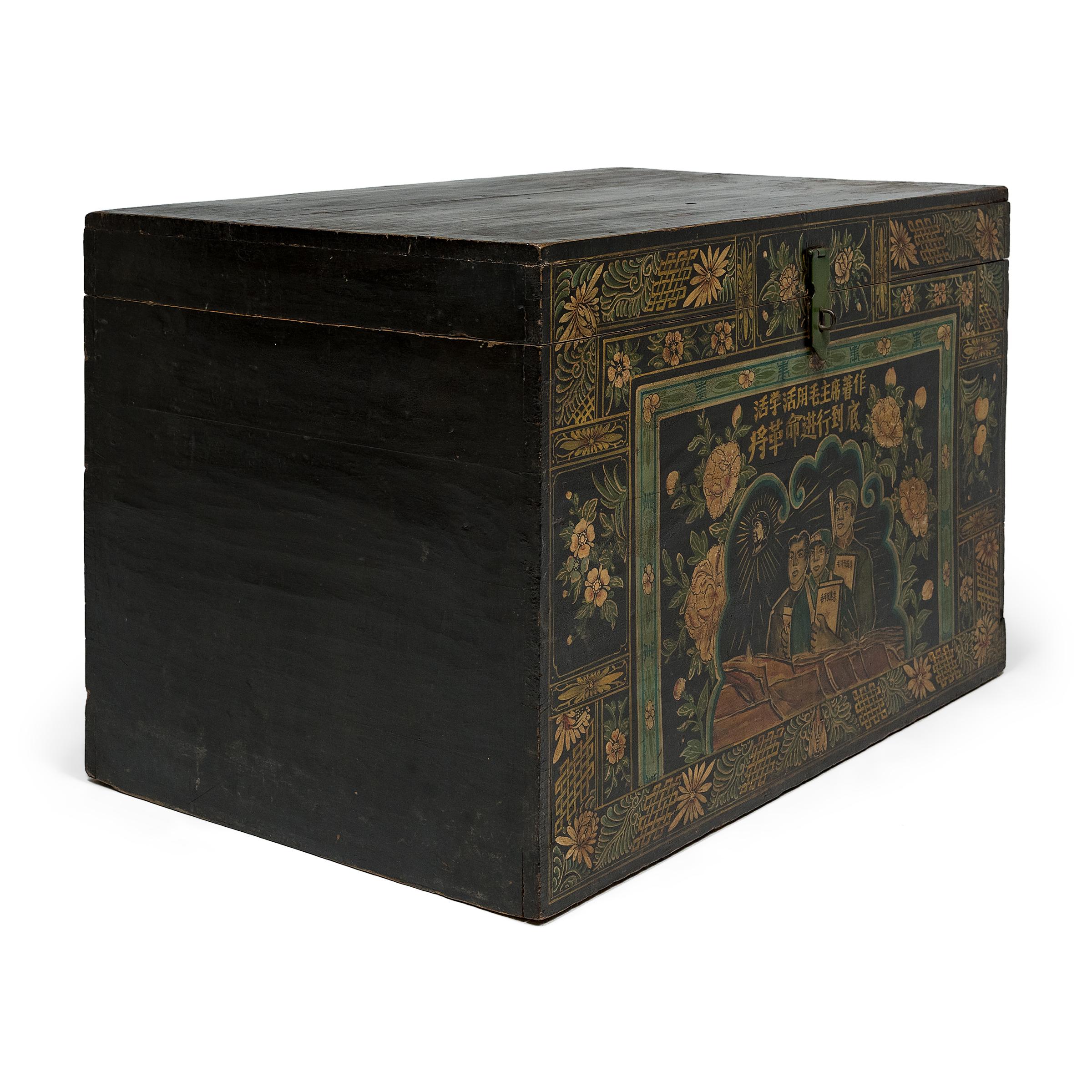 Chinese Painted Festival Trunk, c. 1820 For Sale 1