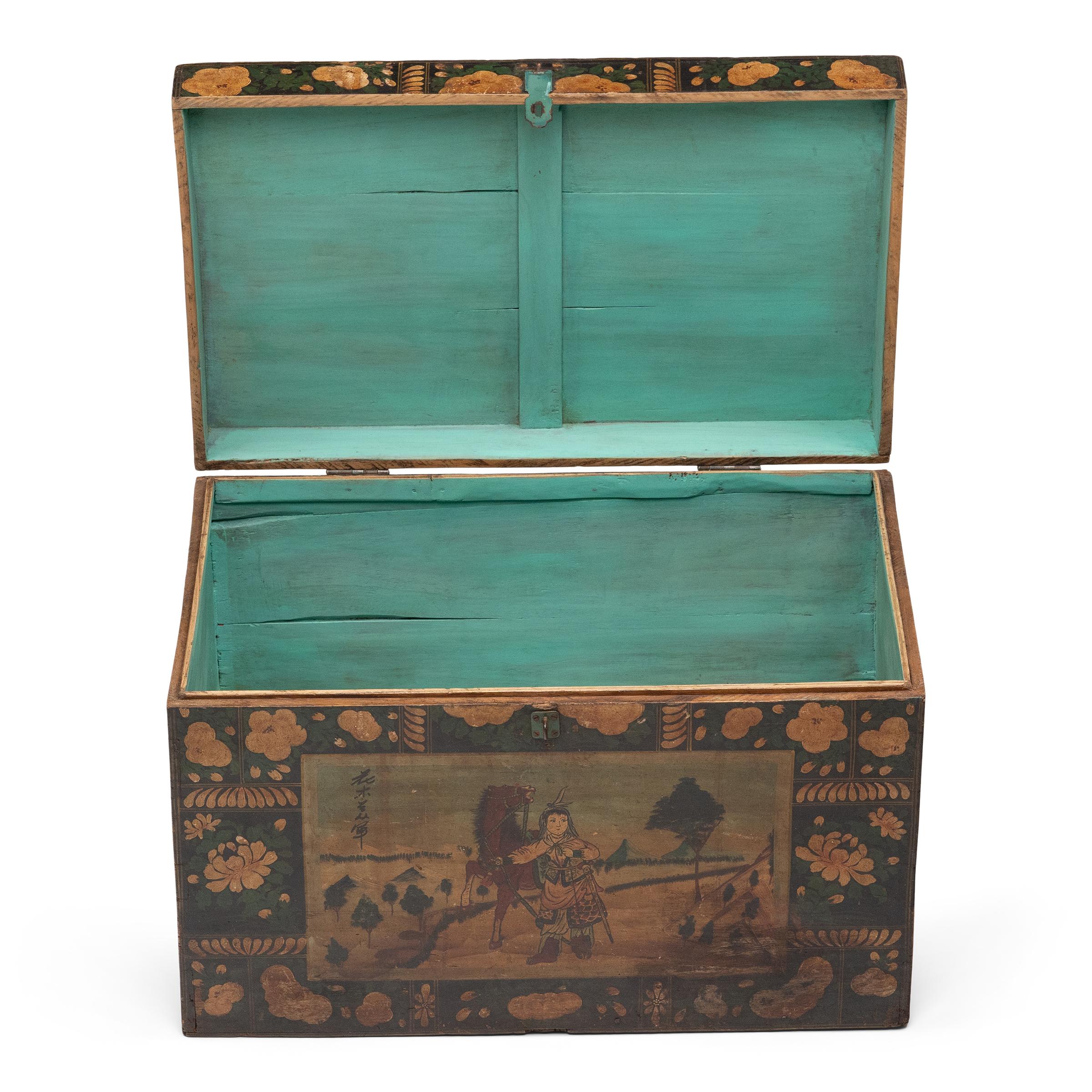 Baule popolare cinese dipinto, 1900 ca. In condizioni buone in vendita a Chicago, IL