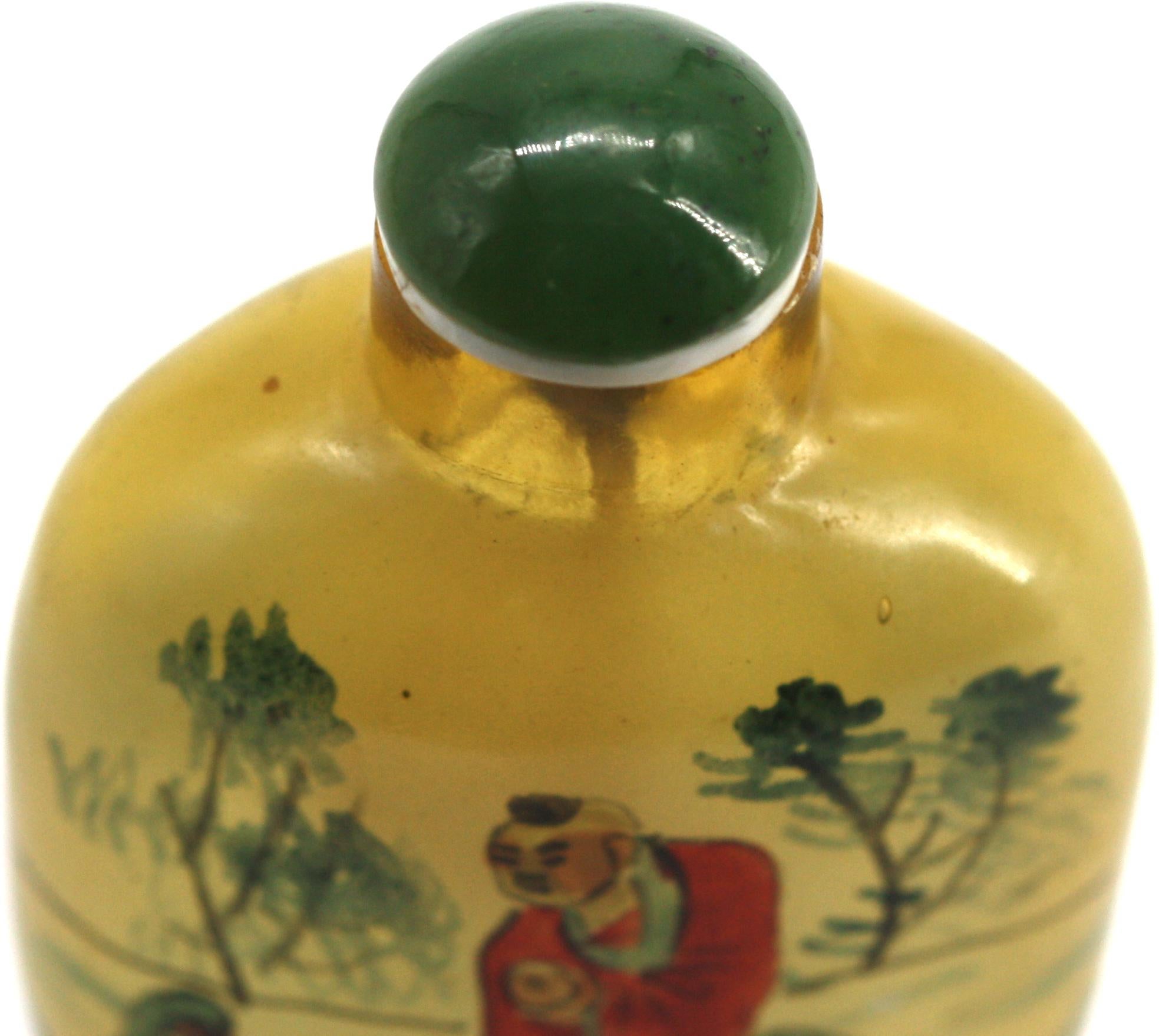 Chinese Painted Glass Snuff Bottle In Good Condition For Sale In West Palm Beach, FL