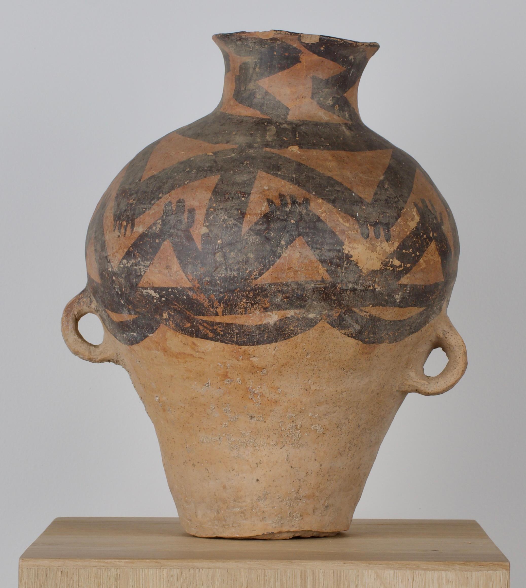 Primitivo Vaso neolitico cinese dipinto Ca. 3°-2° millennio a.C. in vendita