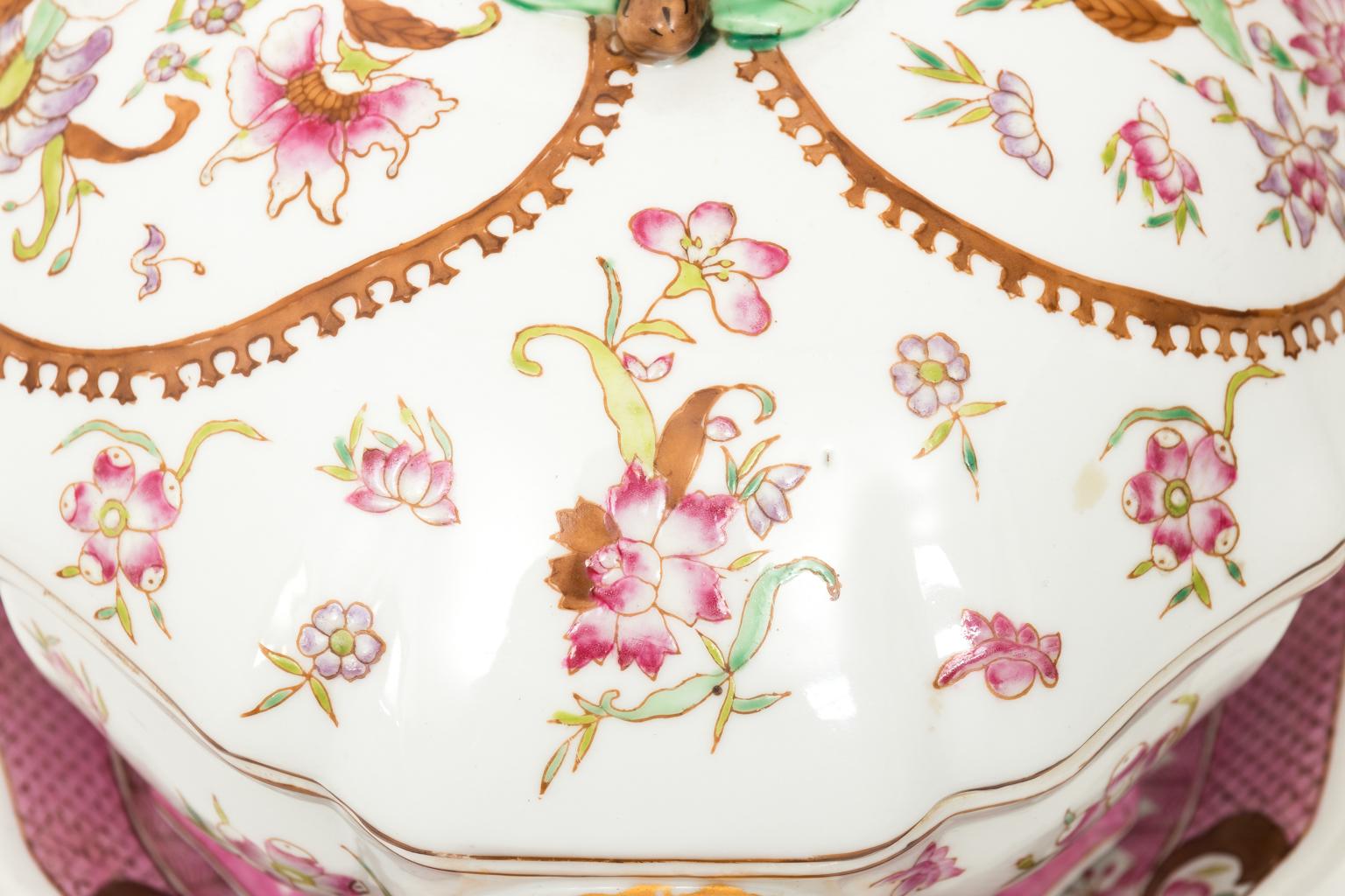 Chinese Painted Tureens, circa 1910 For Sale 10