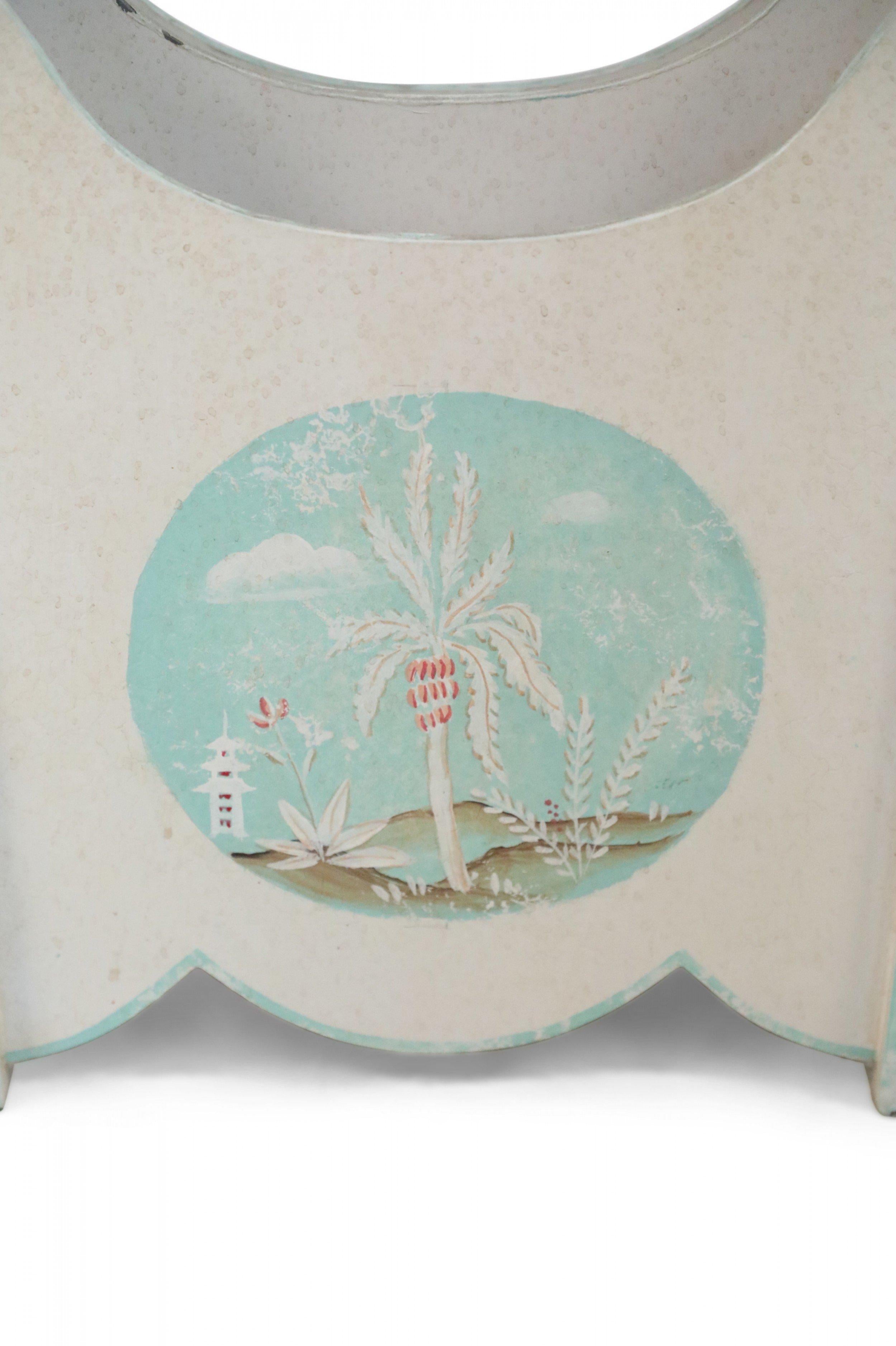 Porte-revues chinois en bois blanc peint en vente 1