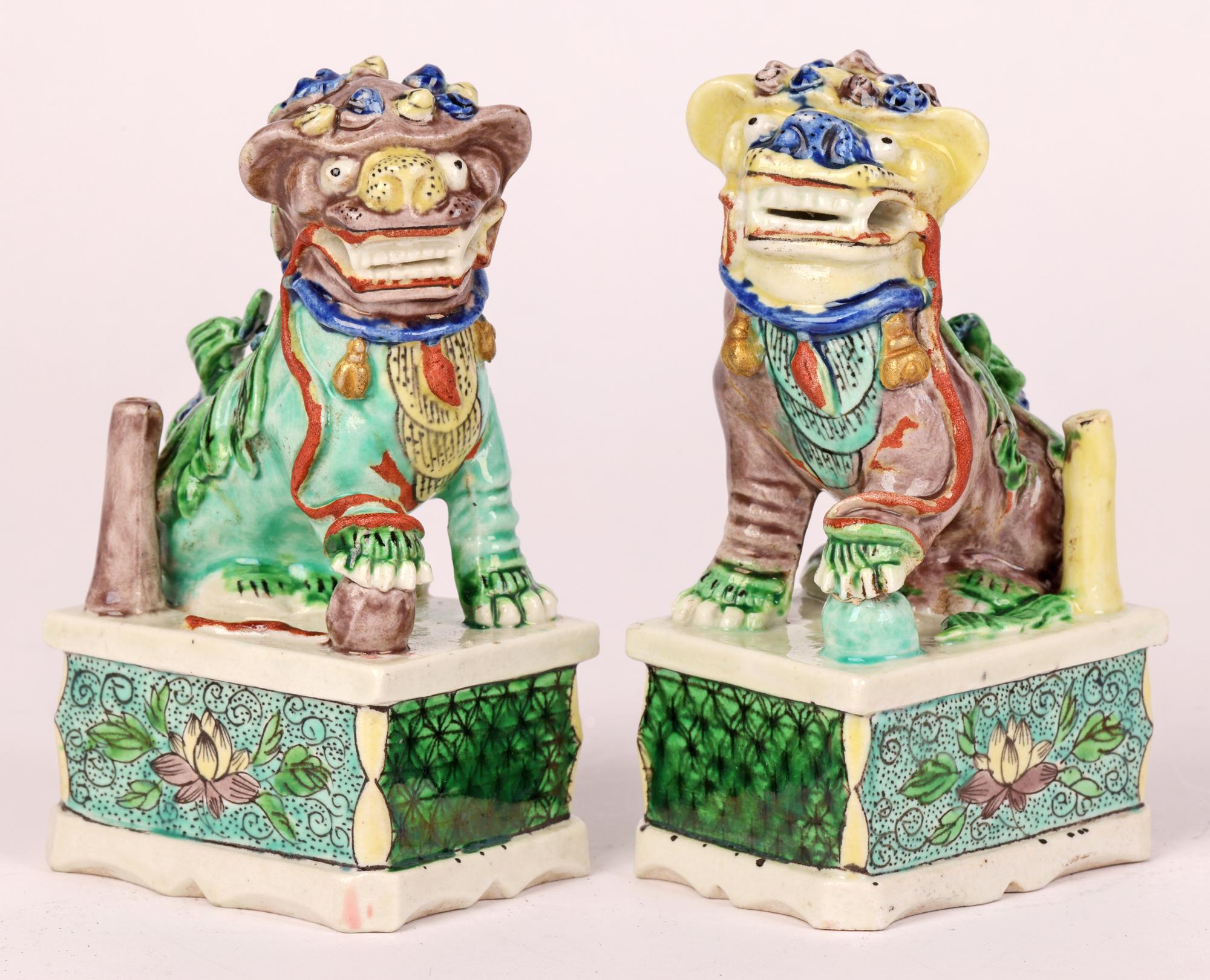 Chinese Pair Kangxi Porcelain Famille Verte Buddhist Lion Joss Stick Holders In Good Condition For Sale In Bishop's Stortford, Hertfordshire
