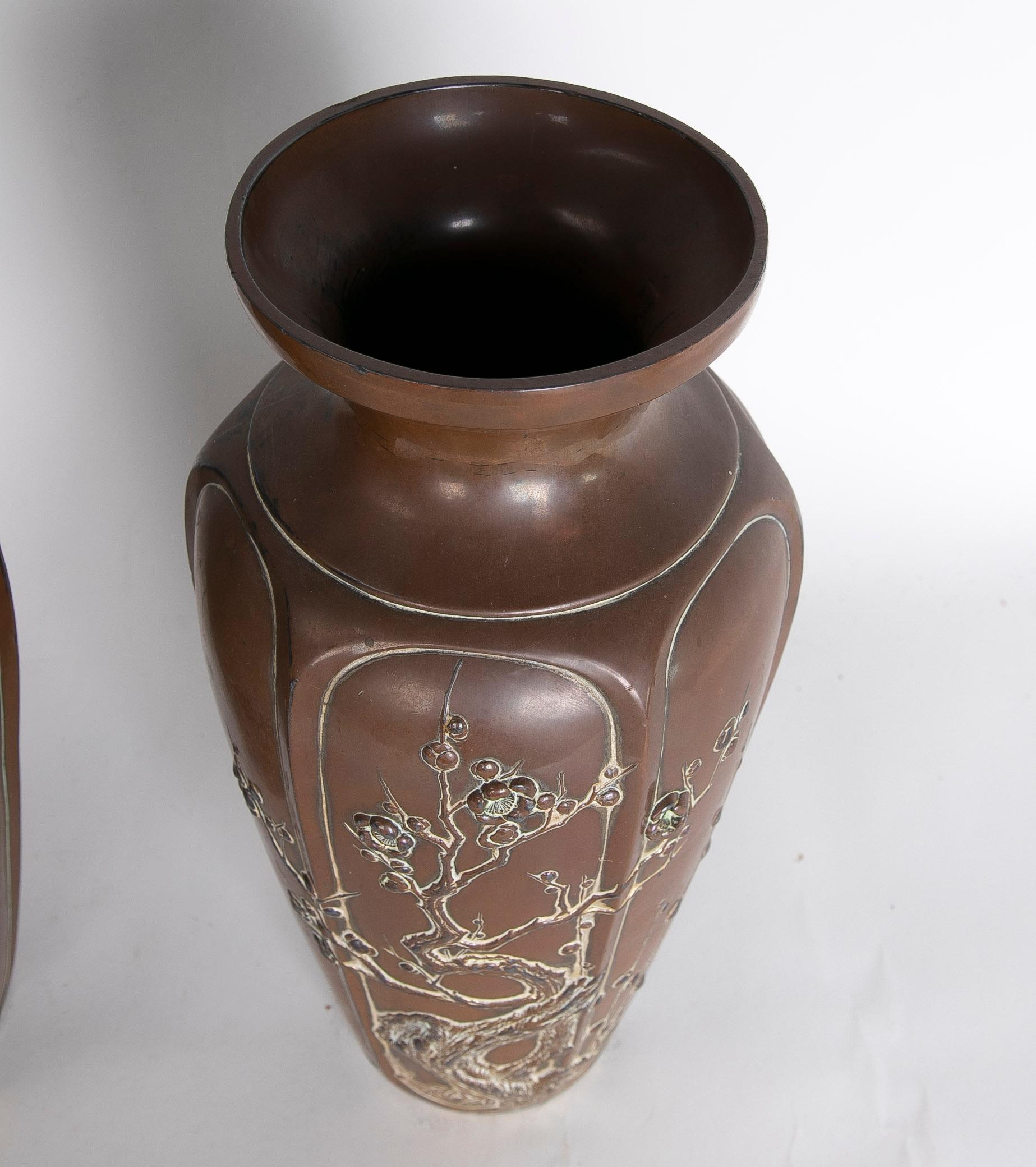 Chinese Pair of Ceramic Vases with Plants Decoration in Brown Tones For Sale 5