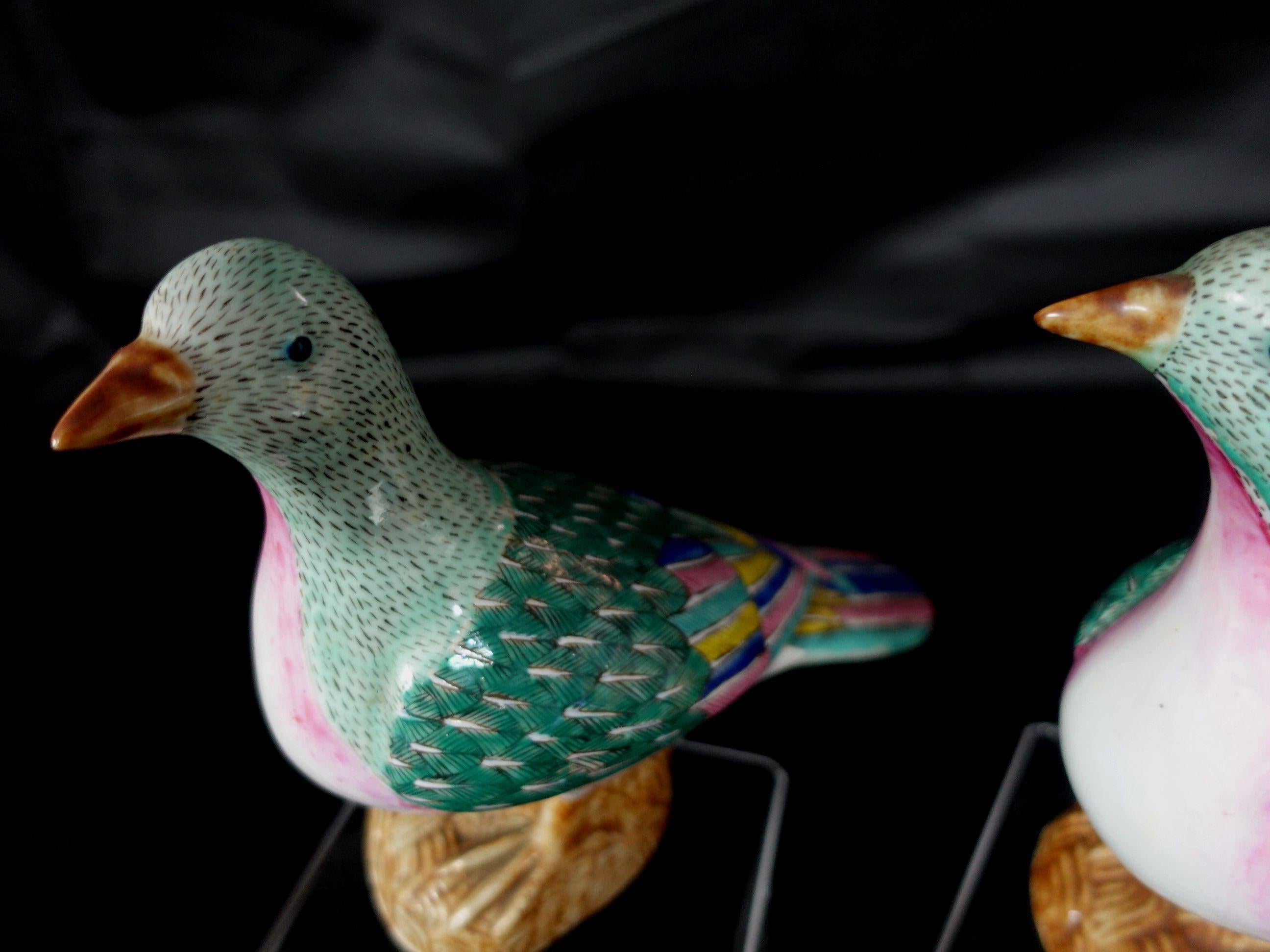 Chinese Pair of Famille Rose Porcelain Doves 'Birds', Ric.00035 In Good Condition For Sale In Norton, MA