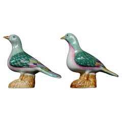 Antique Chinese Pair of Famille Rose Porcelain Doves 'Birds', Ric.00035