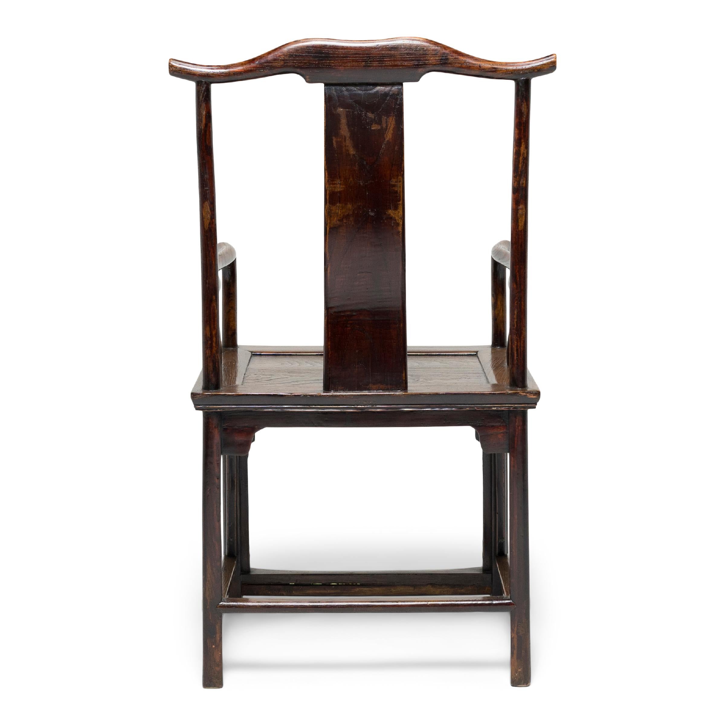 19th Century Chinese Pair of Fine Yoke Back Armchairs with Bamboo Carvings, circa 1800 For Sale