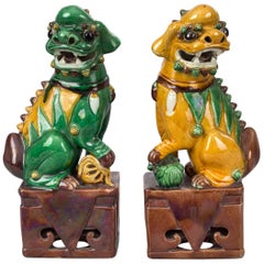 Paire chinoise de chiens Foo jaunes et verts
