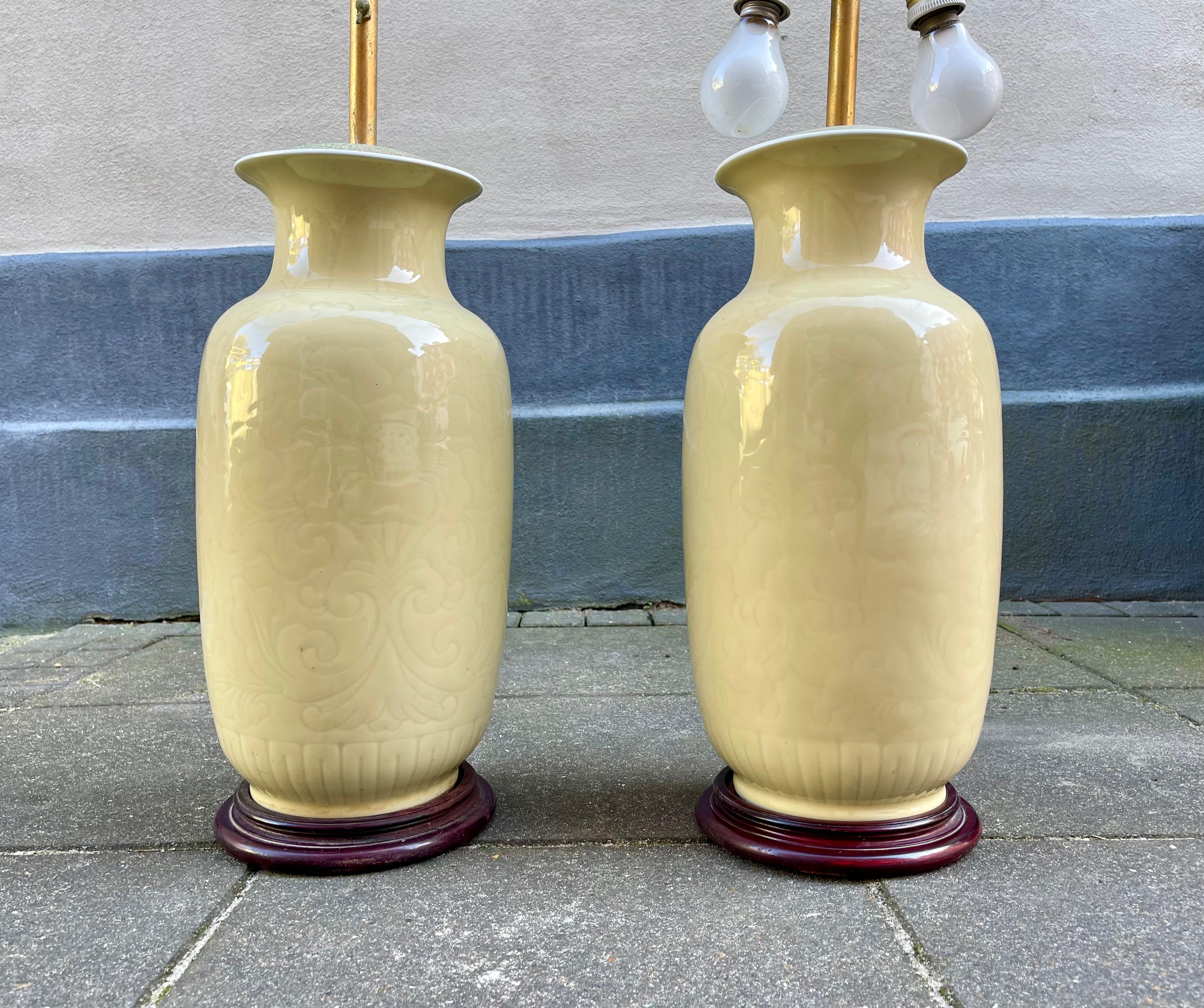 We will not claim to be experts within the very sensitive and complex realm of old Chinese export porcelain. But this set of vintage/old 20th century porcelain baluster vases converted into table or small floor lamps has the look and feel of some
