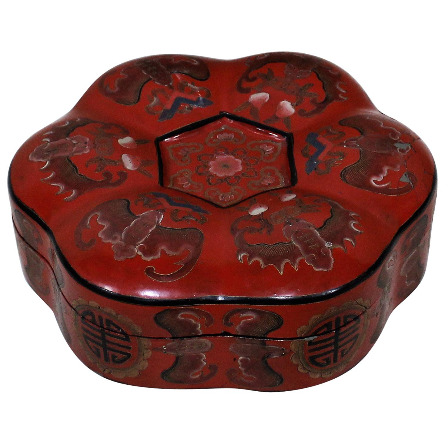 Chinese Papier Mâché and Lacquer Hand Painted Box