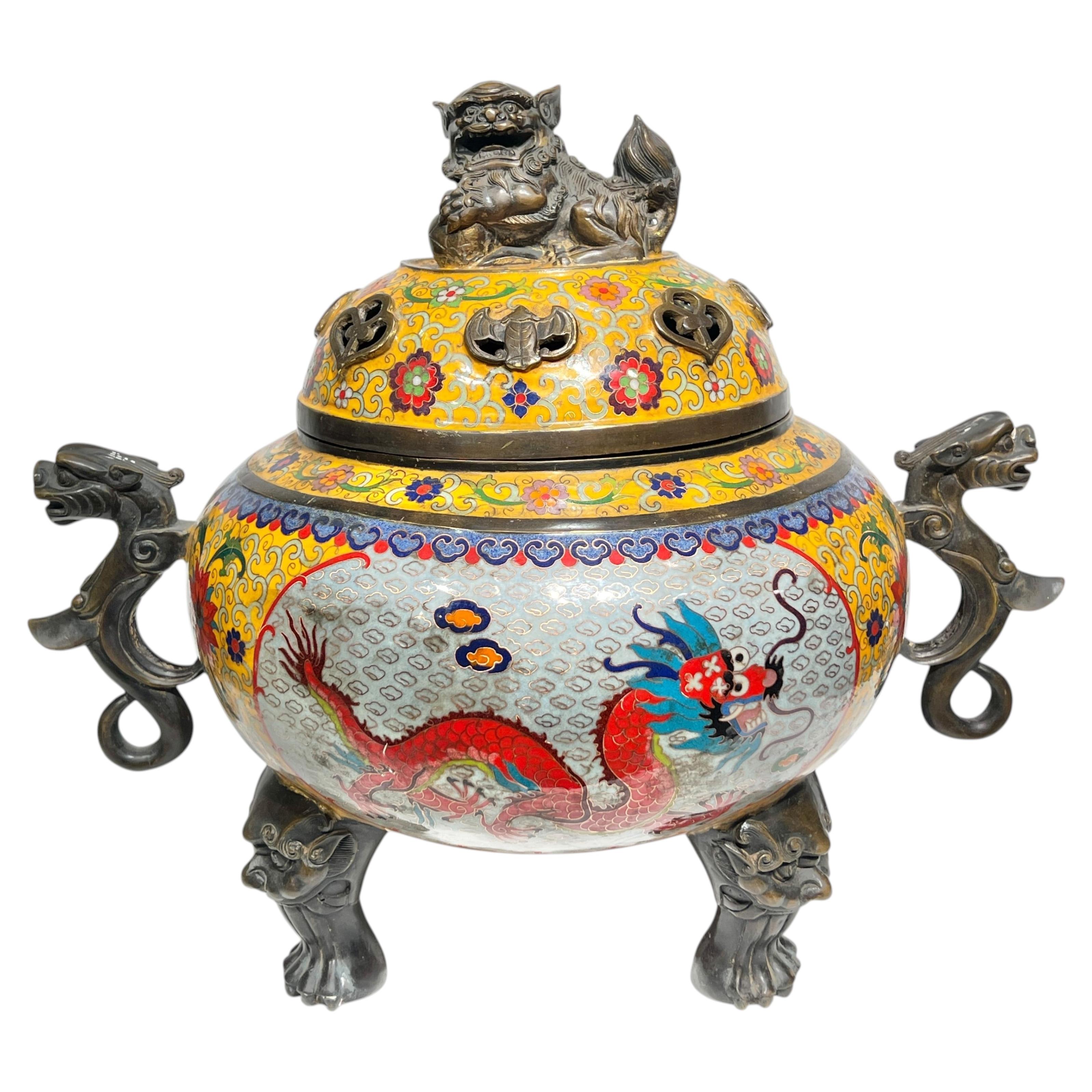 Encensoir chinois à patine et incrustations d'émail cloisonné