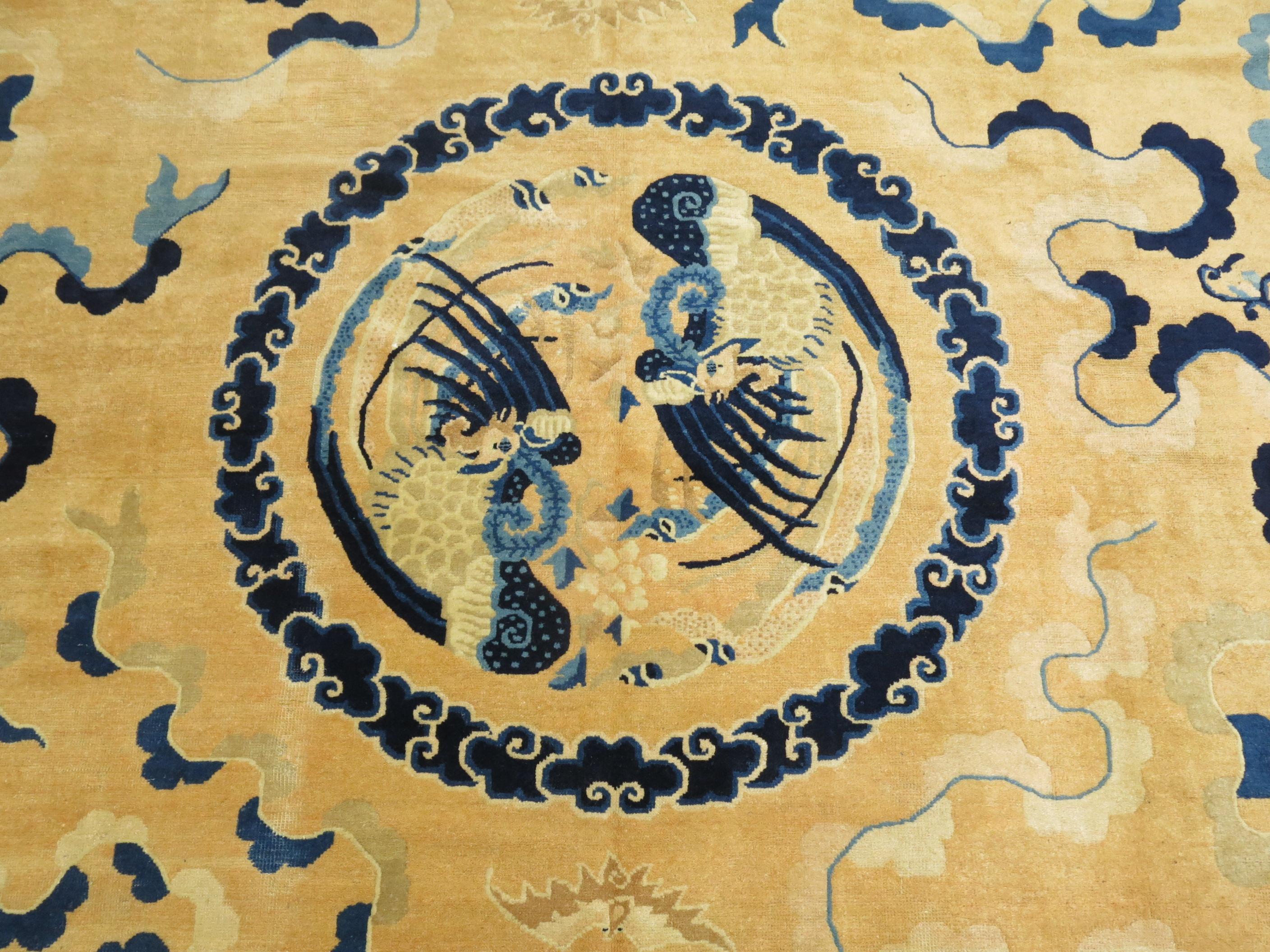 Tapis chinois en forme de dragon de Pékin en vente 4