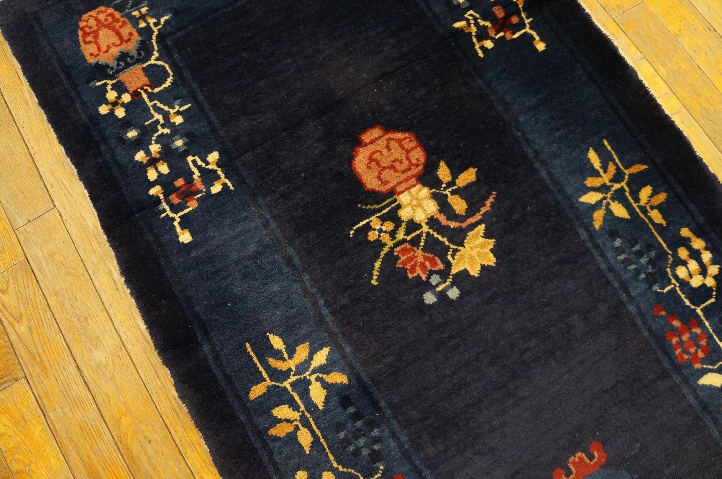 Chinese, Peking Rug In Good Condition For Sale In New York, NY