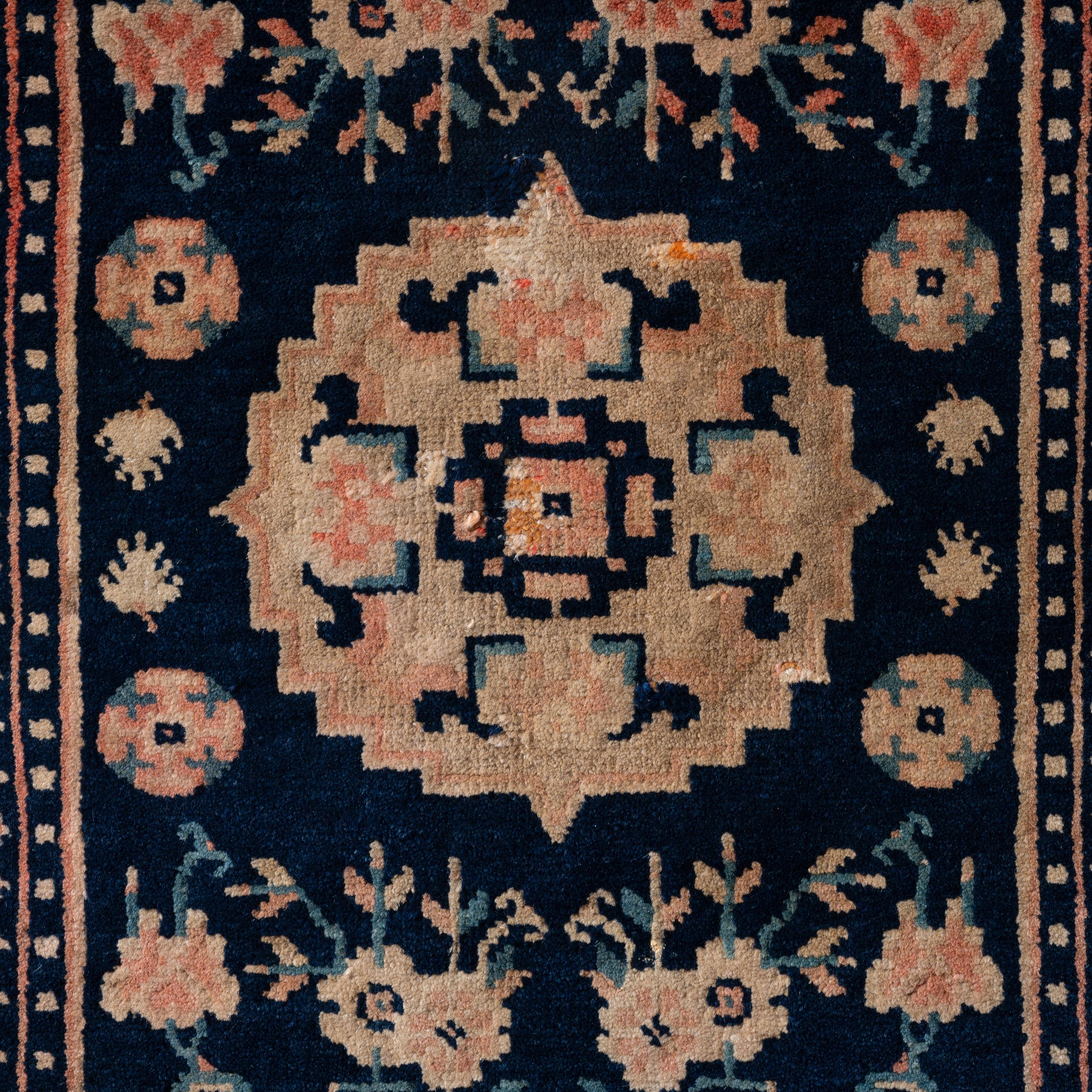 Chinesischer Peking-Teppich, ca. 1890er Jahre (19. Jahrhundert) im Angebot
